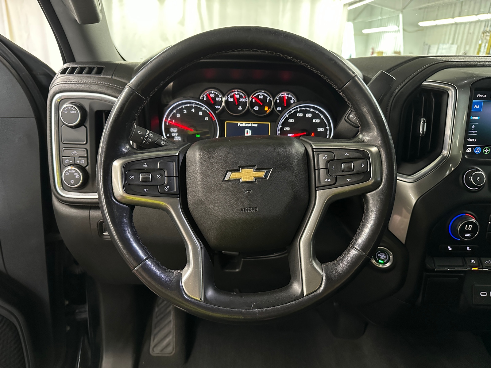 Thumbnail: 2021 Chevrolet Silverado 1500 - 5