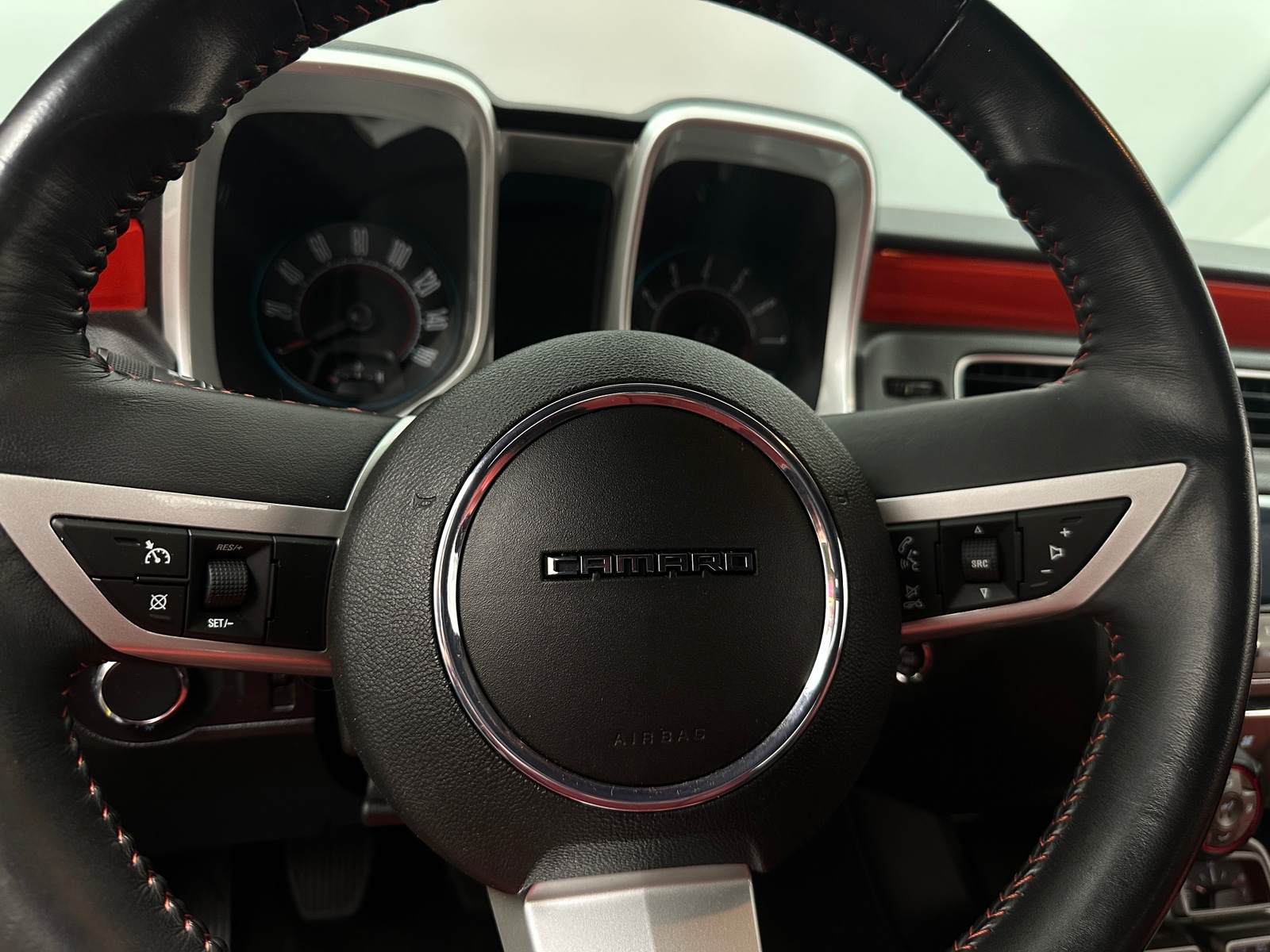 Thumbnail: 2011 Chevrolet Camaro - 4