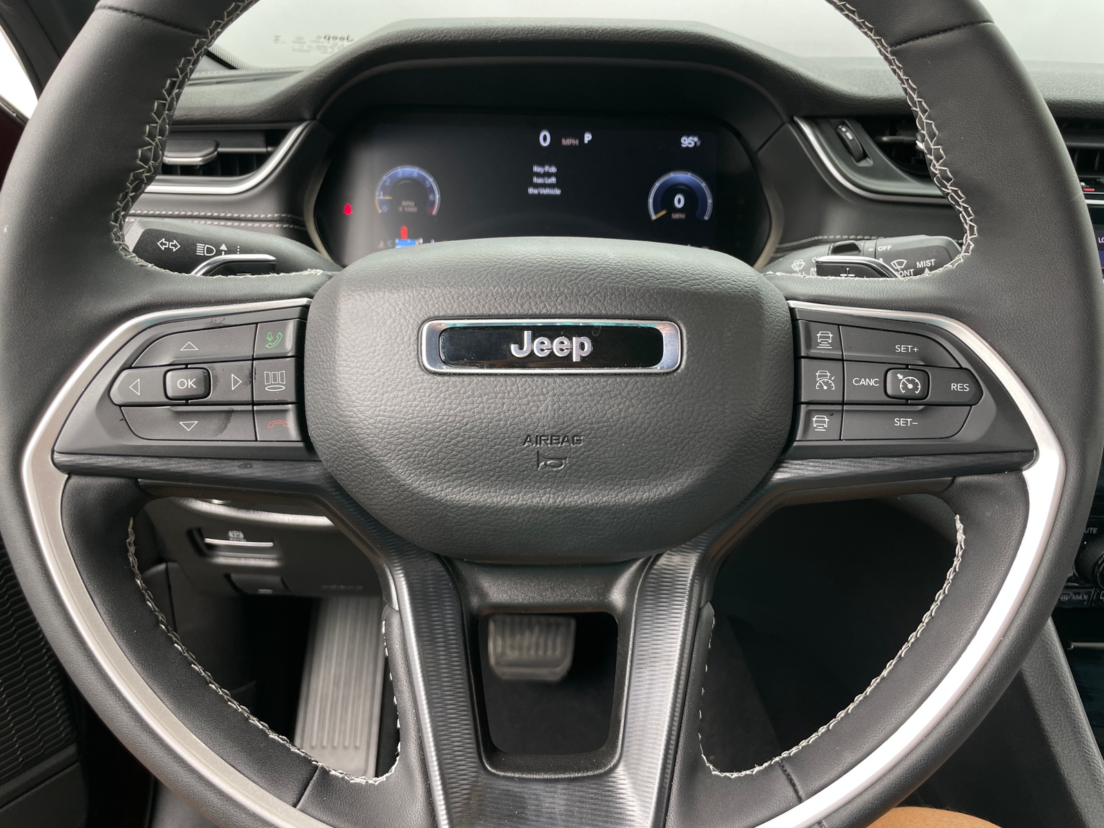 Thumbnail: 2025 Jeep Grand Cherokee - 5