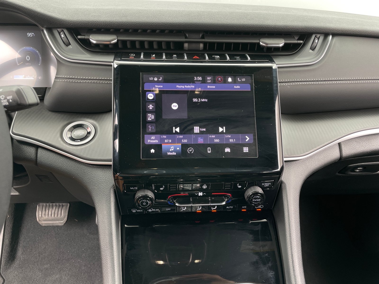 Thumbnail: 2025 Jeep Grand Cherokee - 4