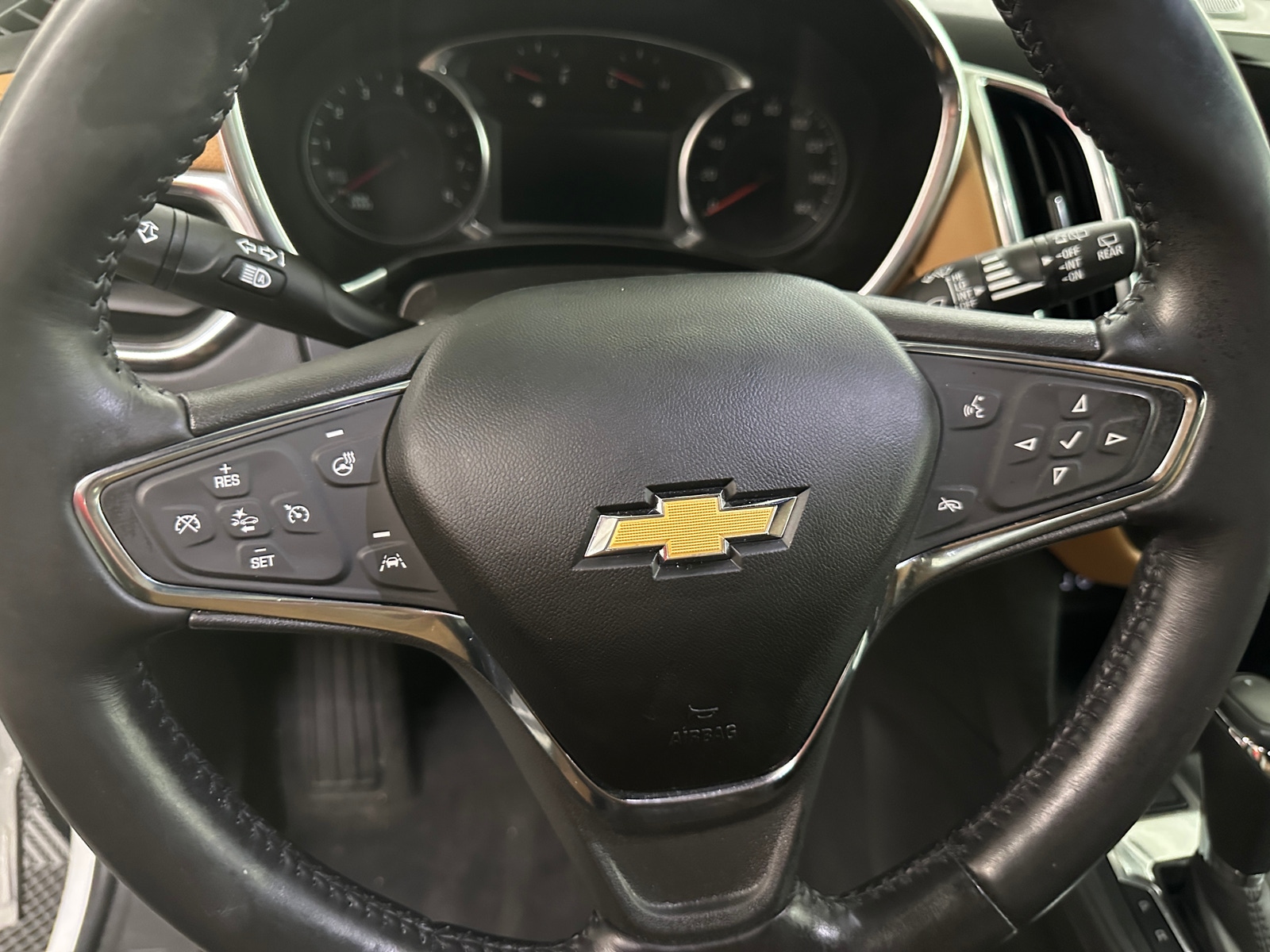 Thumbnail: 2021 Chevrolet Equinox - 4
