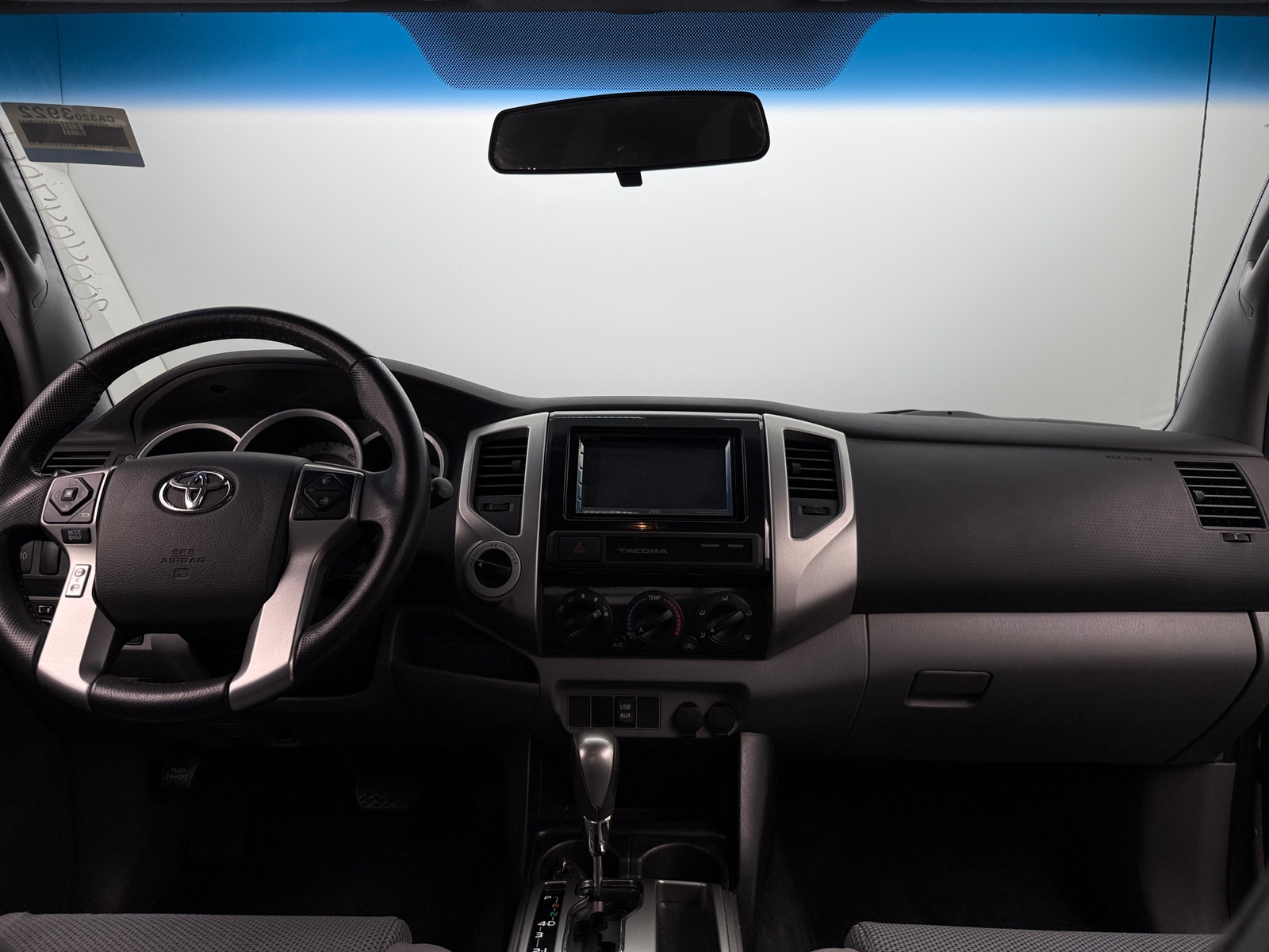 Thumbnail: 2015 Toyota Tacoma - 3