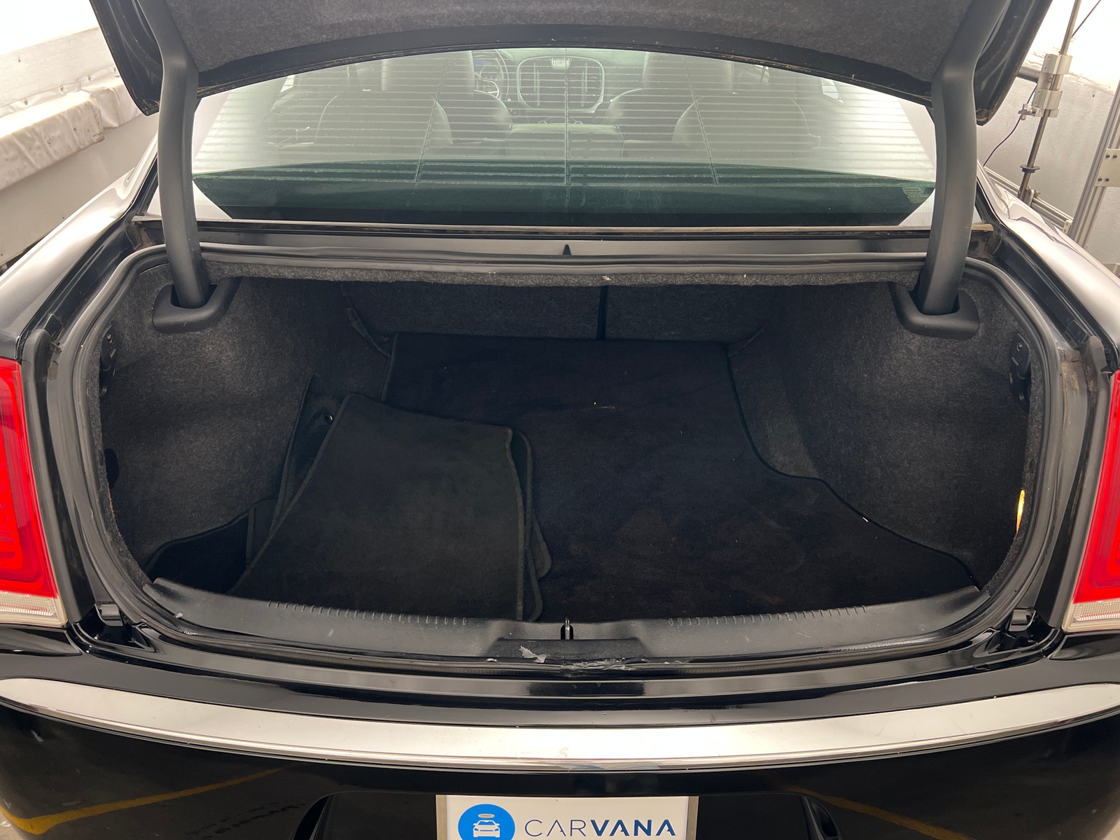 Thumbnail: 2018 Chrysler 300 - 6