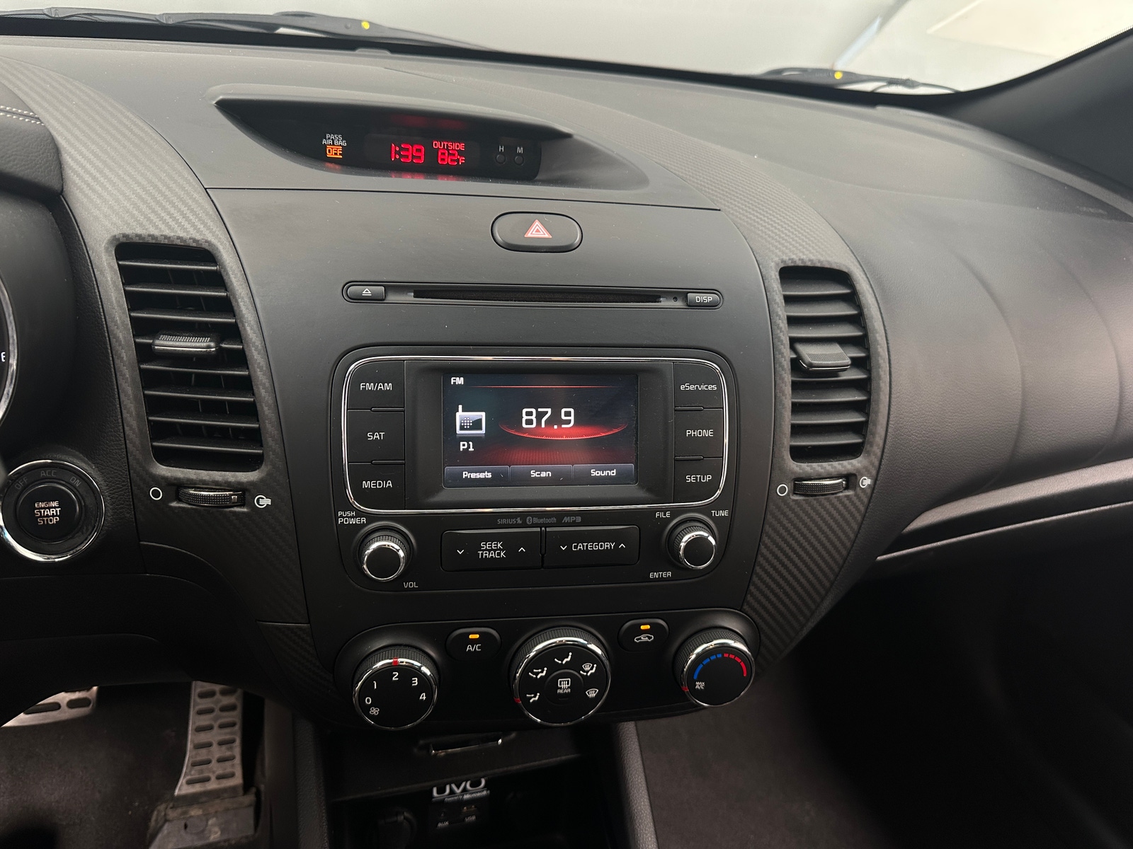 Thumbnail: 2015 Kia Forte - 3