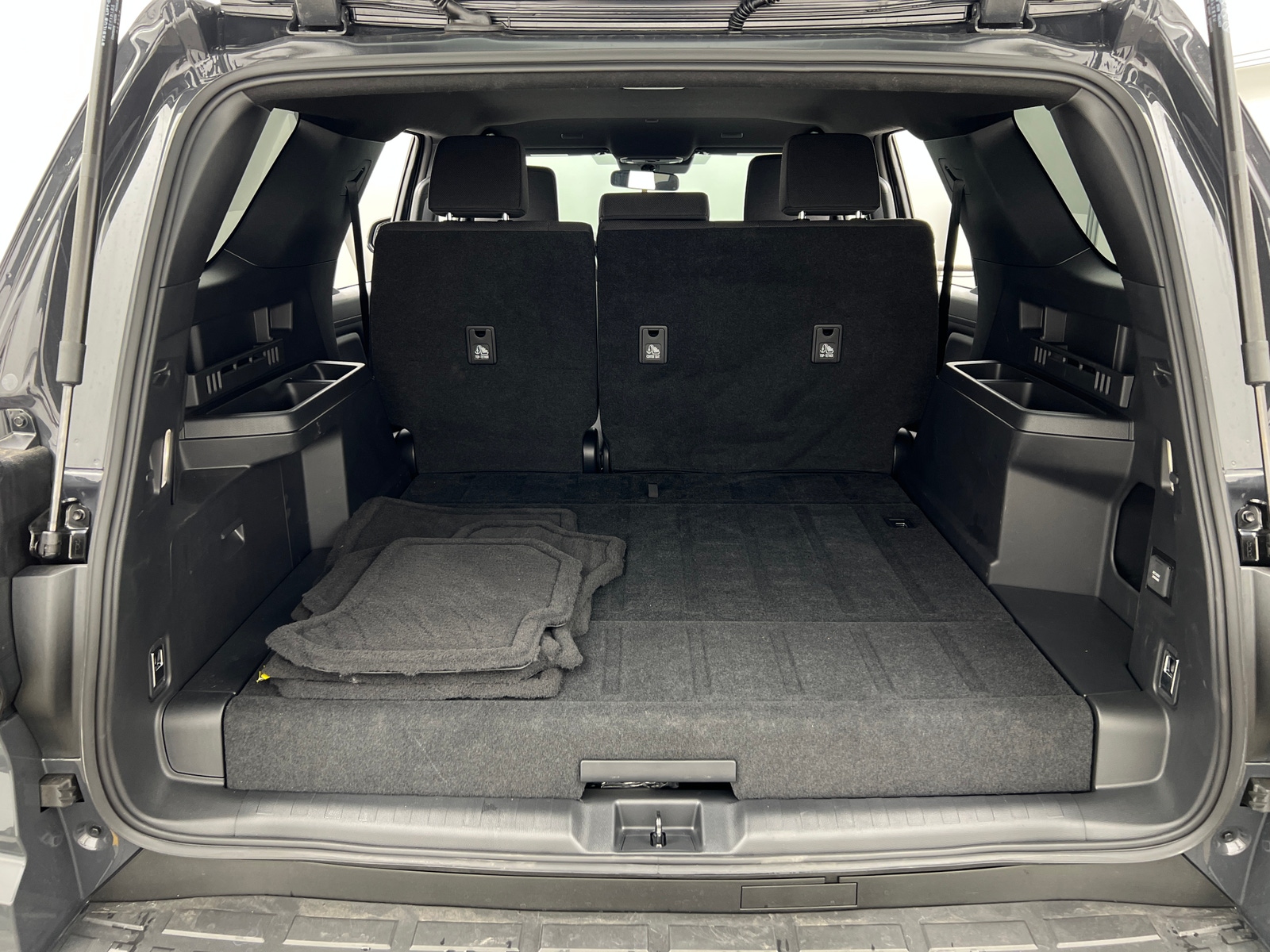 Thumbnail: 2025 Toyota 4Runner - 7