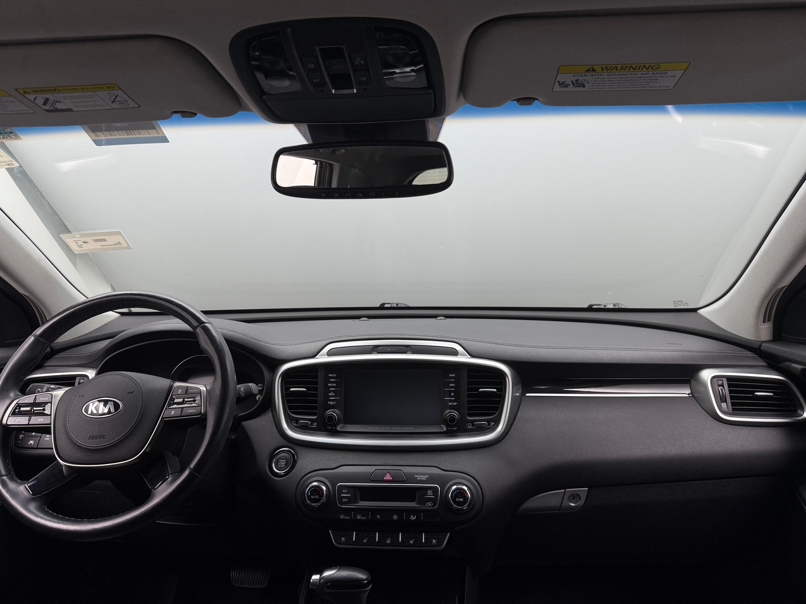 Thumbnail: 2019 Kia Sorento - 2