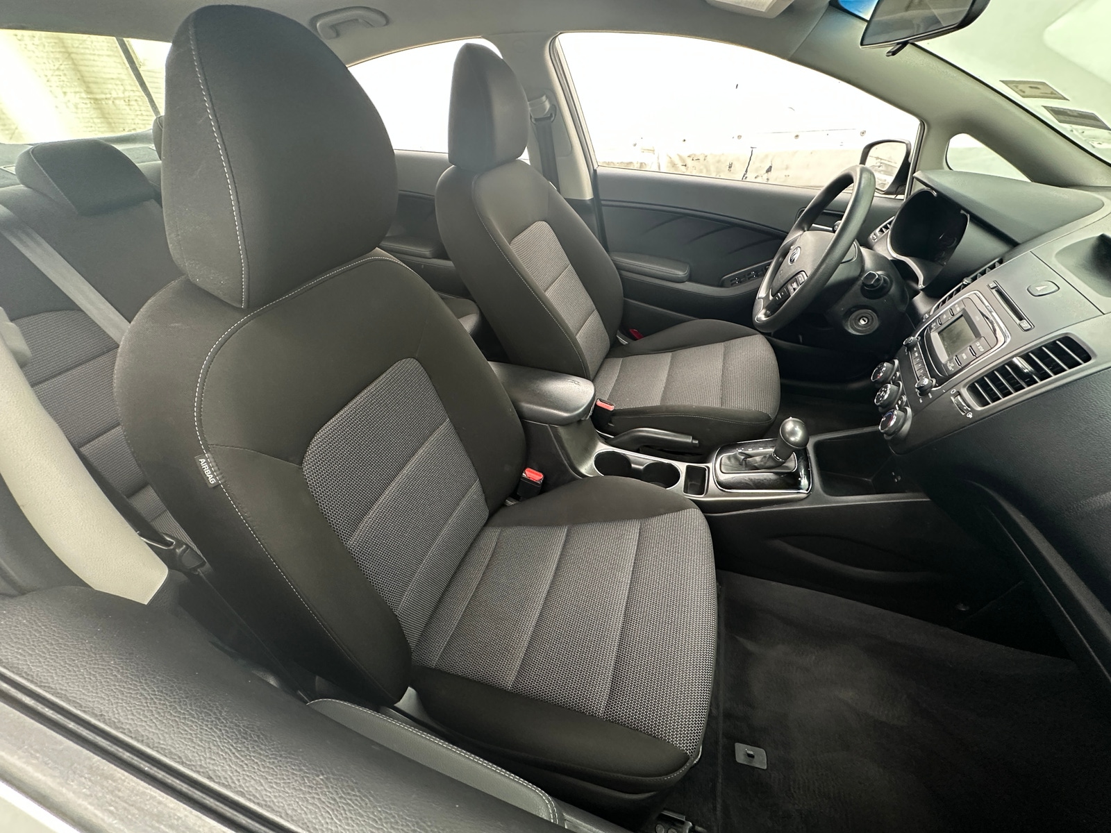 Thumbnail: 2017 Kia Forte - 2