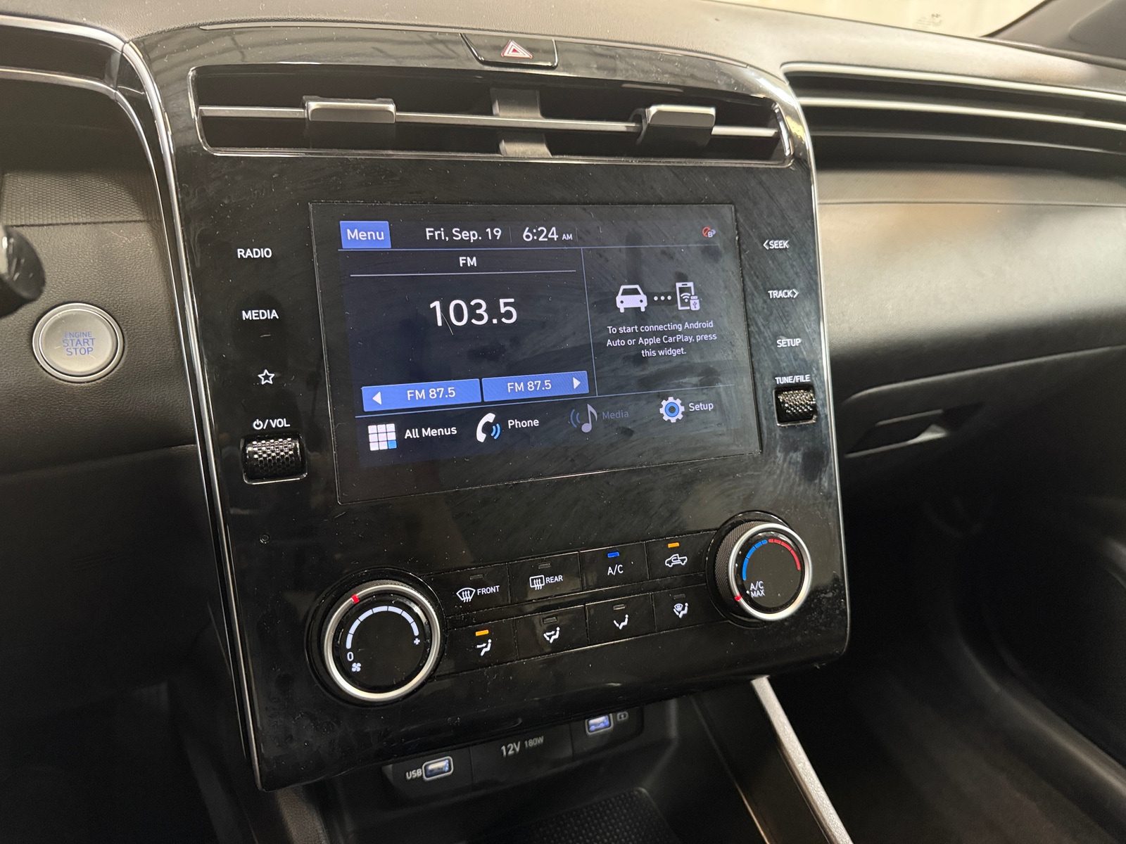 Thumbnail: 2023 Hyundai Santa Cruz - 4