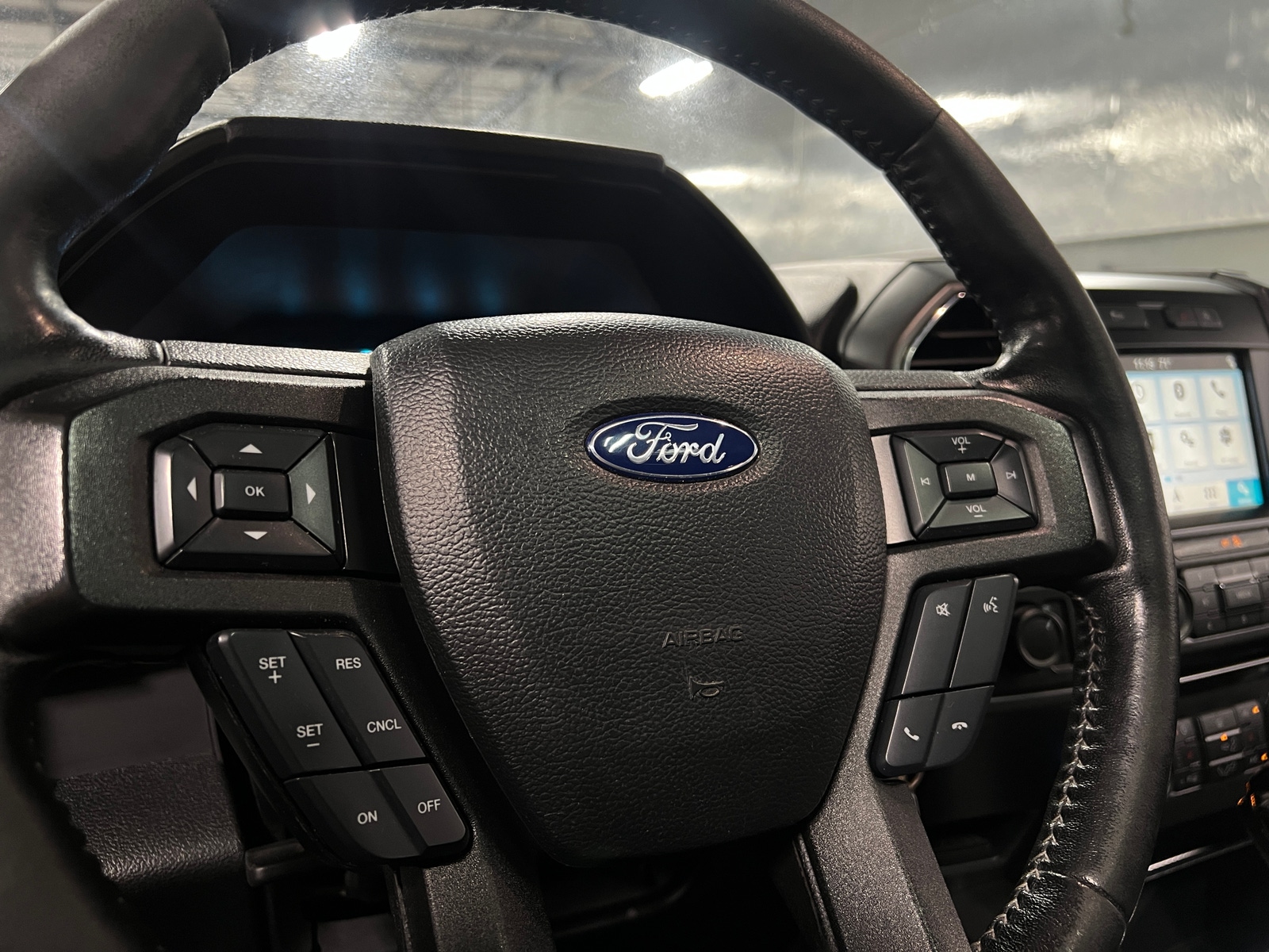 Thumbnail: 2018 Ford Econoline - 5