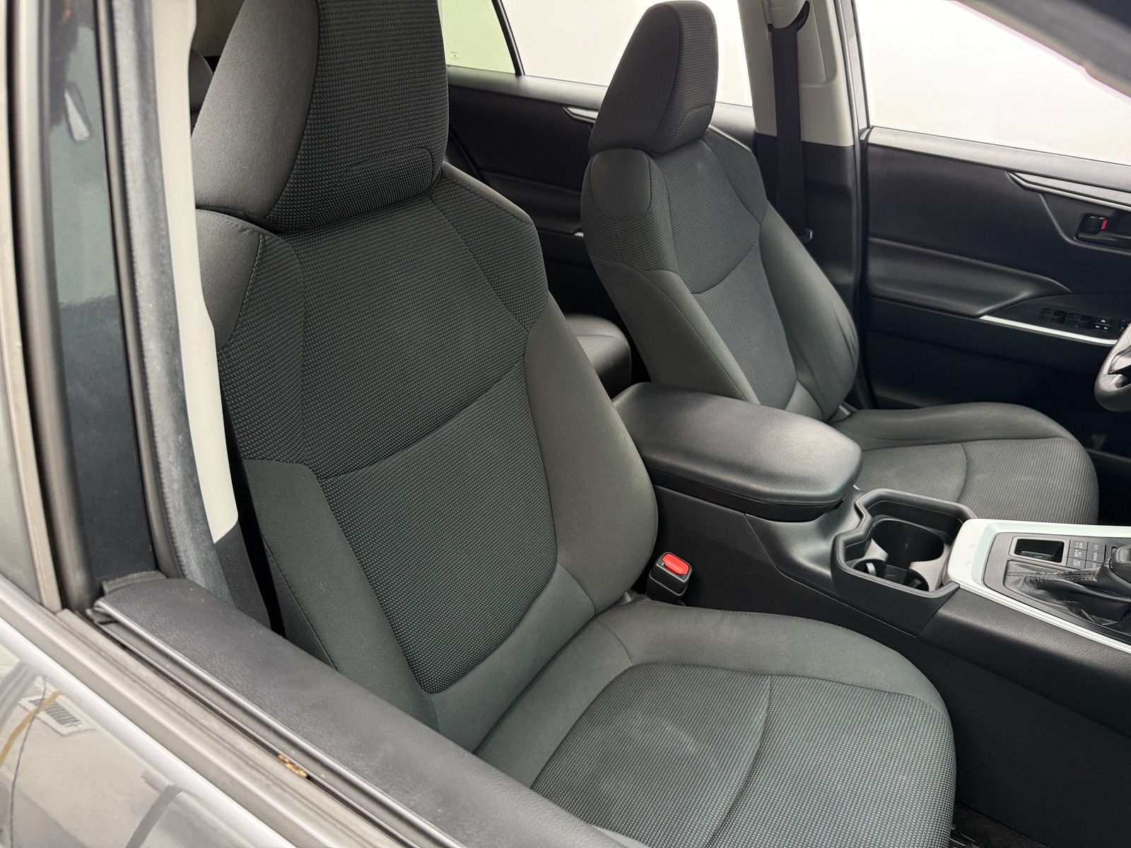 Thumbnail: 2020 Toyota RAV4 - 2