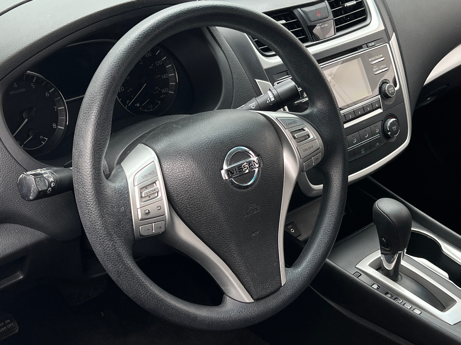 Thumbnail: 2018 Nissan Altima - 5