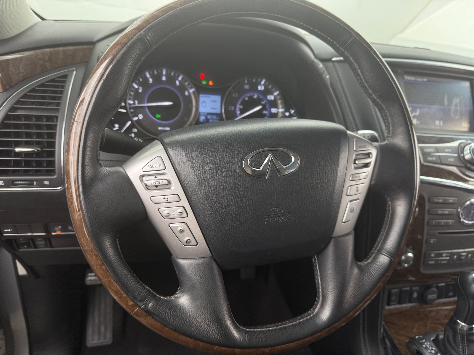 Thumbnail: 2017 INFINITI QX80 - 4