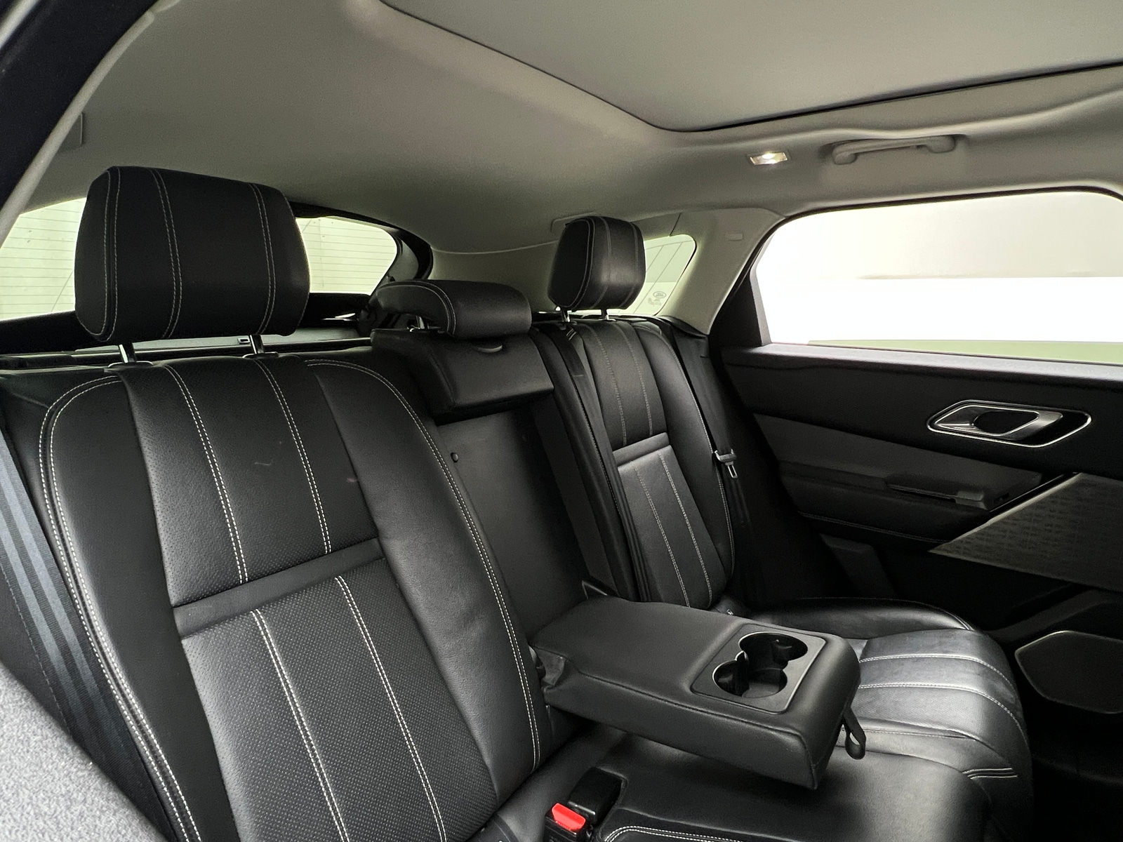 Thumbnail: 2018 Land Rover Range Rover Velar - 5