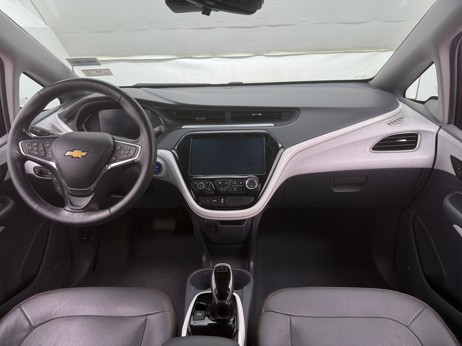 Thumbnail: 2017 Chevrolet Bolt EV - 2