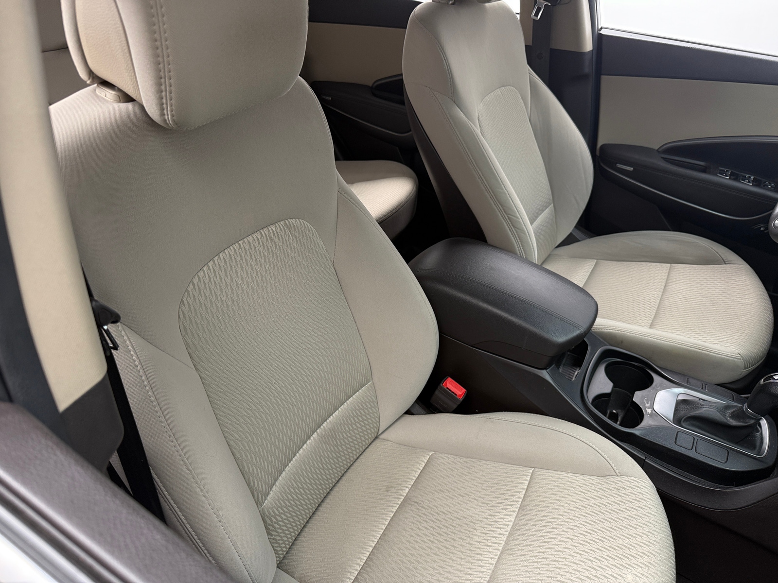 Thumbnail: 2017 Hyundai Santa Fe - 2