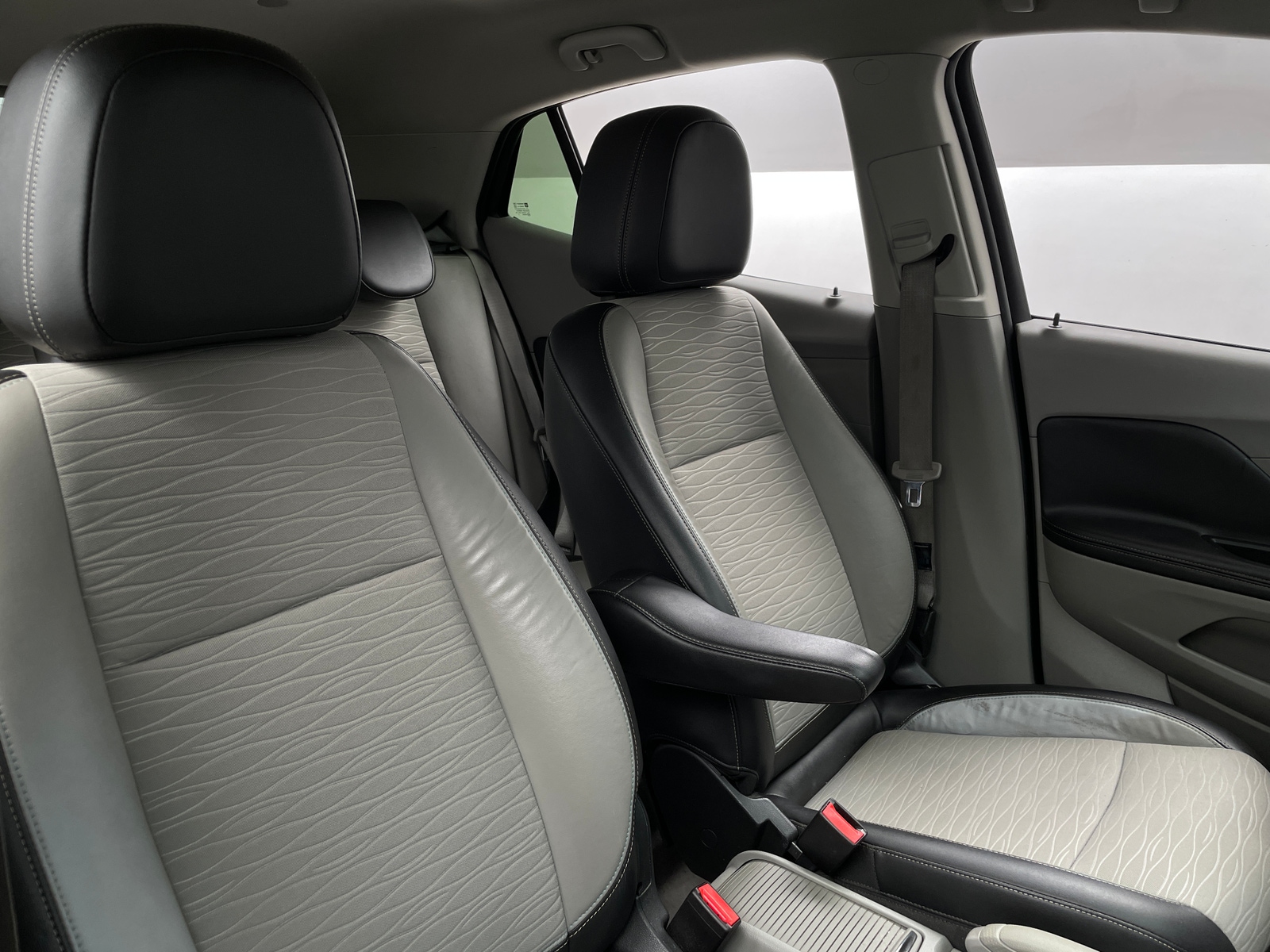 Thumbnail: 2015 Buick Encore - 2