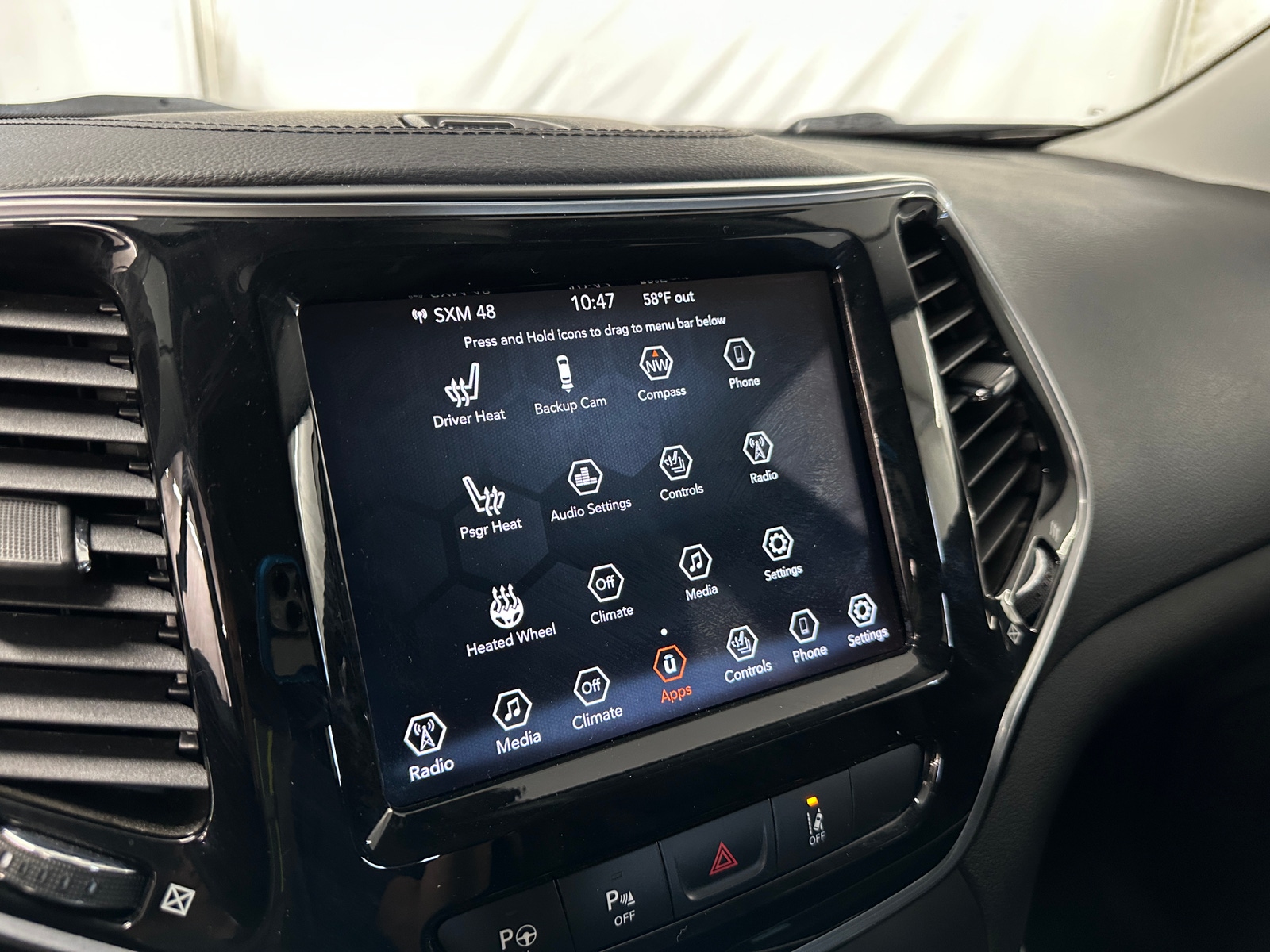Thumbnail: 2021 Jeep Cherokee - 3