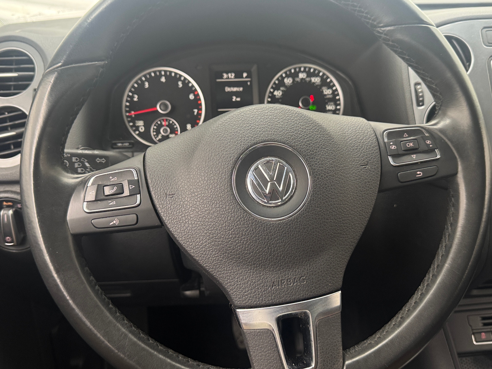 Thumbnail: 2017 Volkswagen Tiguan - 5