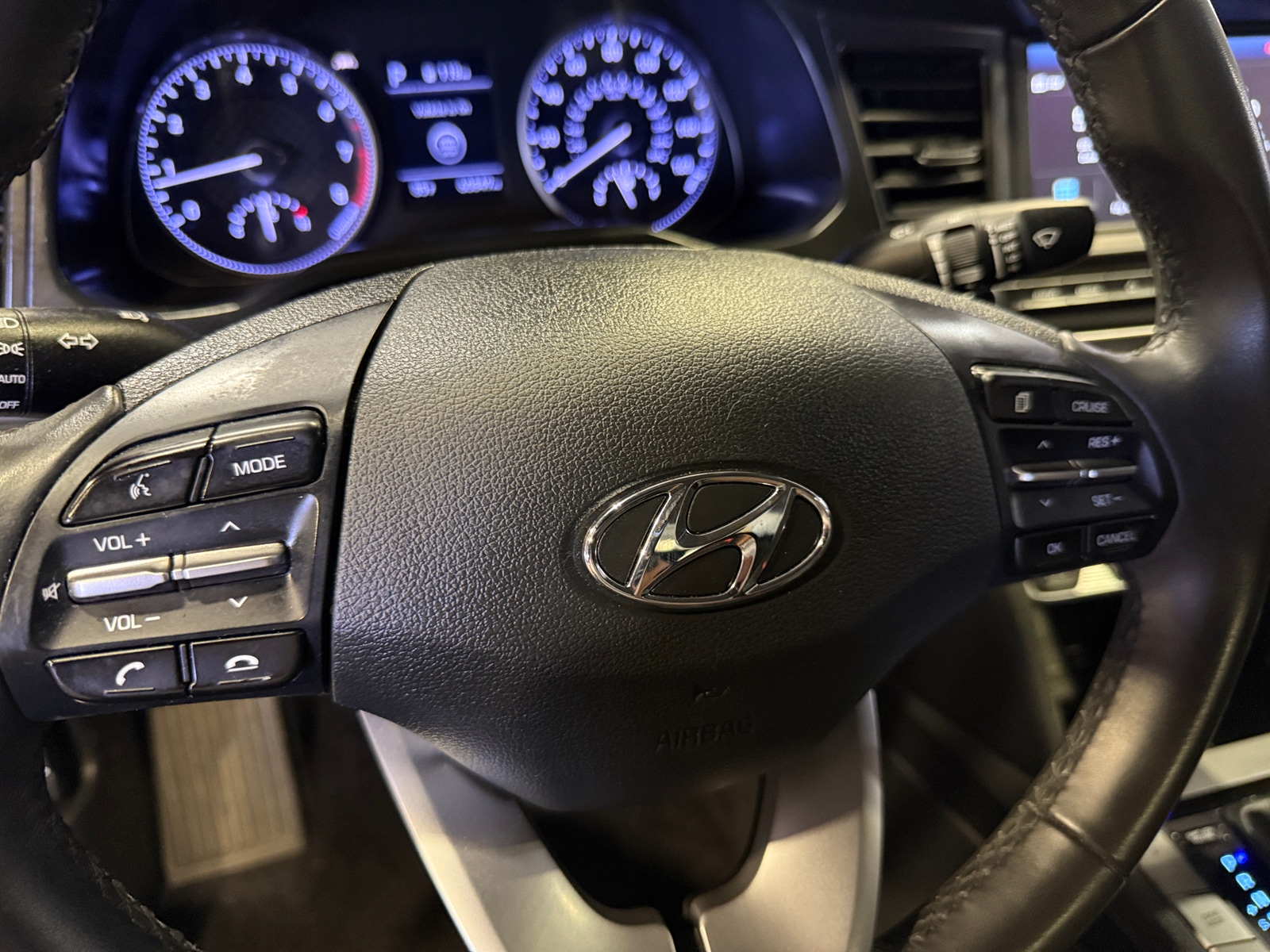 Thumbnail: 2020 Hyundai Elantra - 5