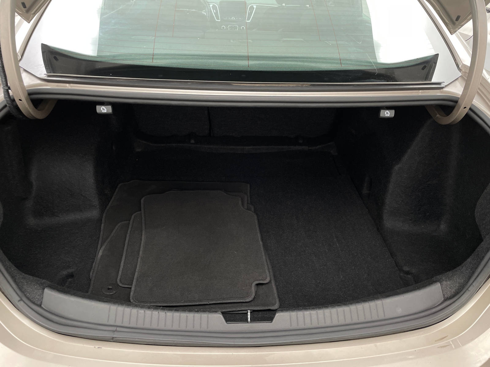 Thumbnail: 2023 Chevrolet Malibu - 7