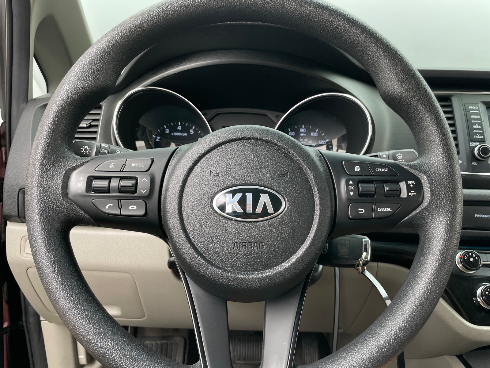 Thumbnail: 2019 Kia Sedona - 5
