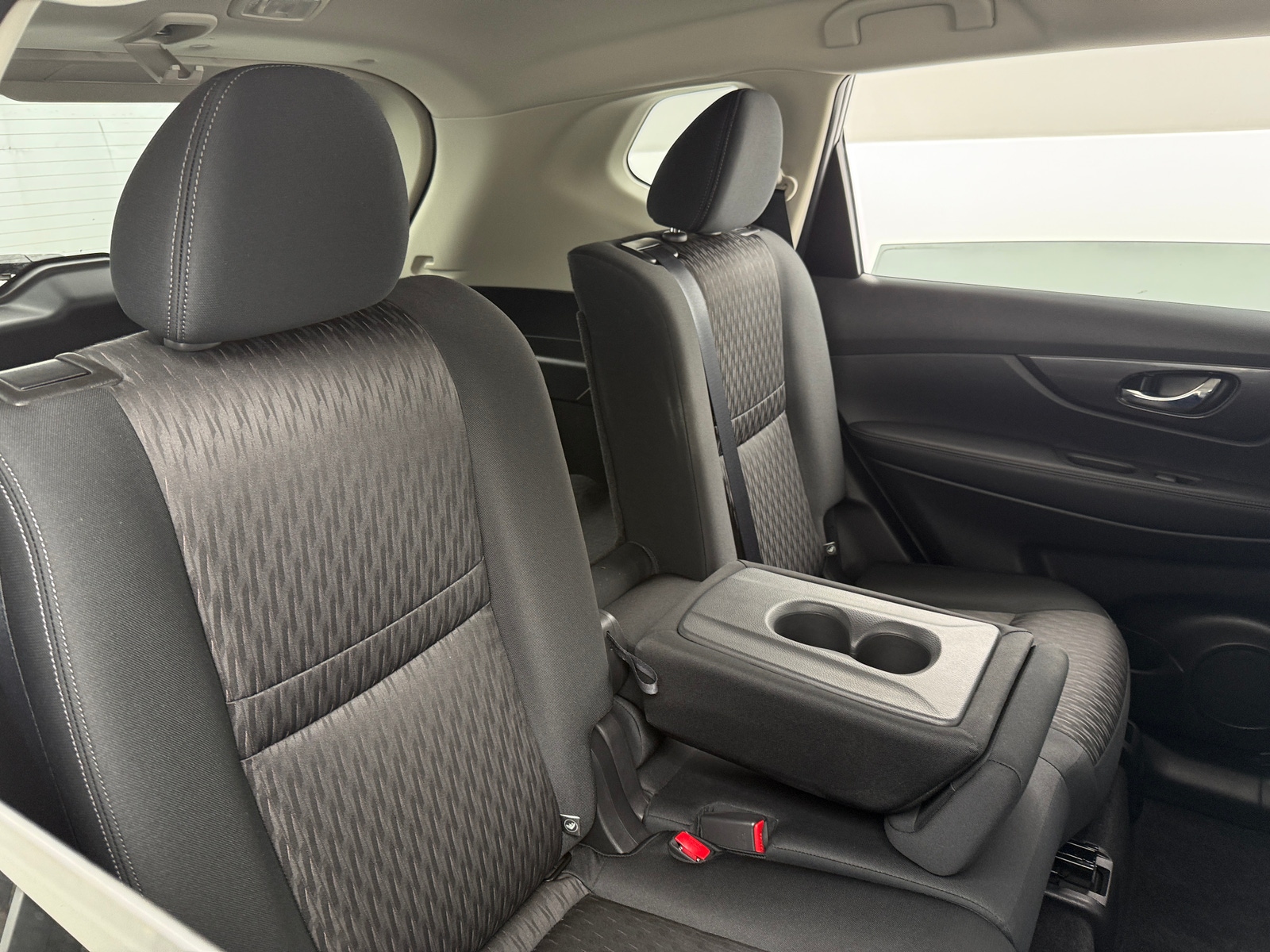 Thumbnail: 2019 Nissan Rogue - 6