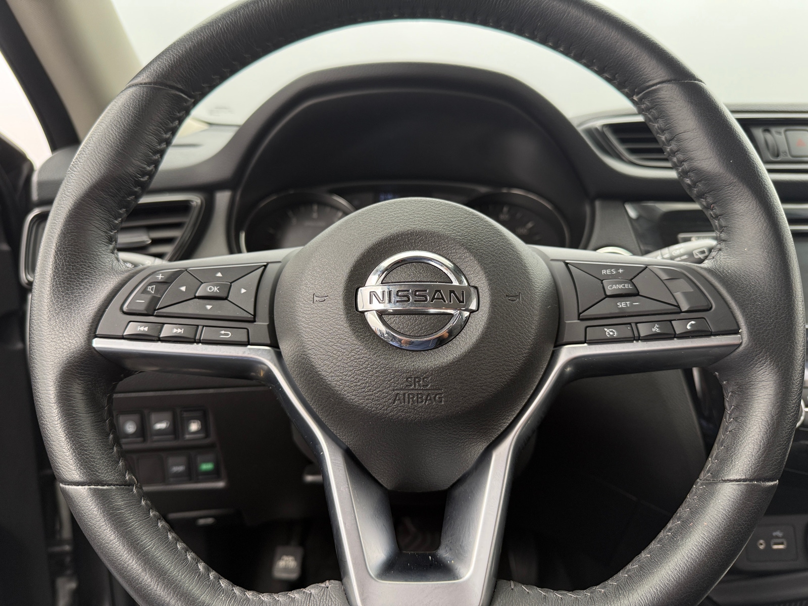 Thumbnail: 2019 Nissan Rogue - 5