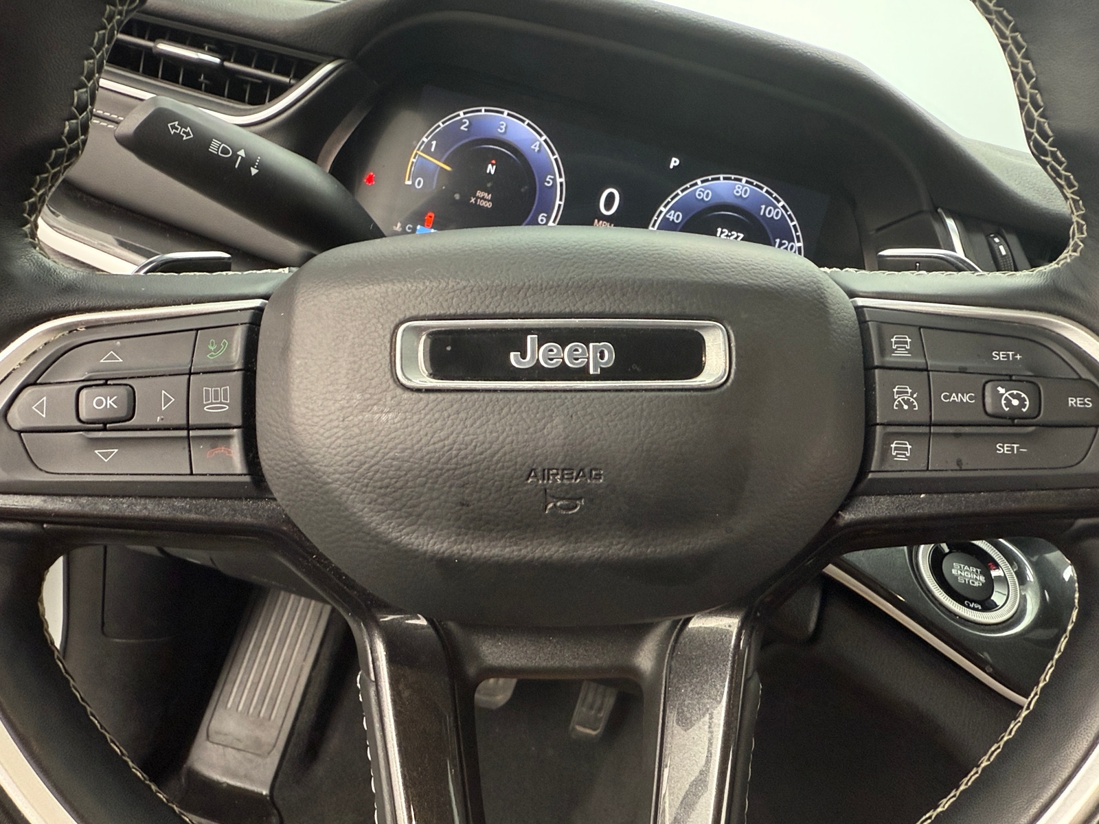 Thumbnail: 2022 Jeep Grand Cherokee L - 4