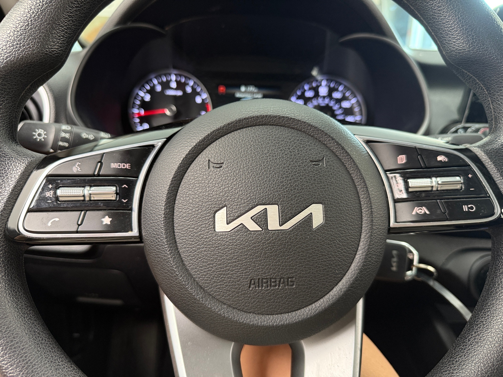Thumbnail: 2022 Kia Forte - 5