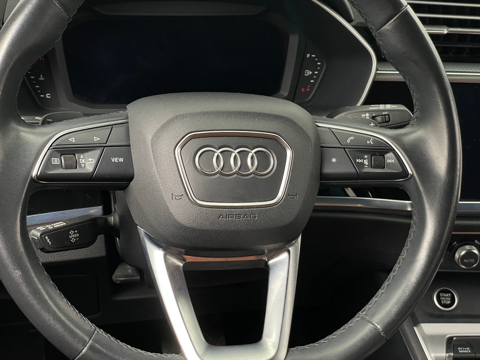 Thumbnail: 2021 Audi Q3 - 4