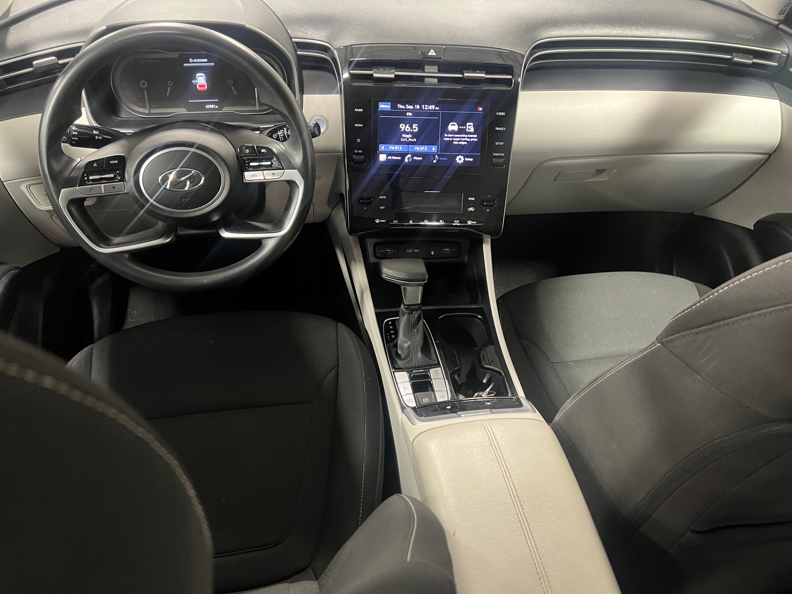 Thumbnail: 2024 Hyundai Tucson - 3
