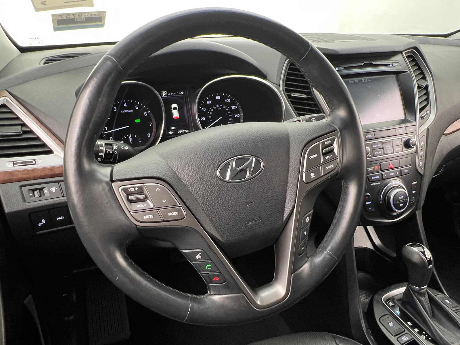 Thumbnail: 2017 Hyundai Santa Fe - 4