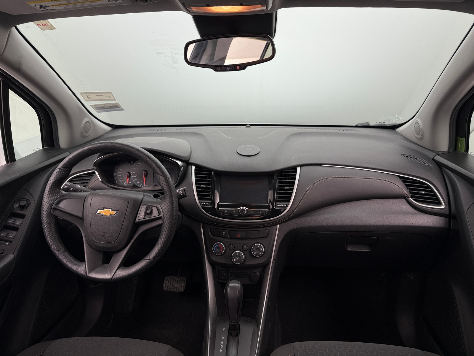 Thumbnail: 2017 Chevrolet Trax - 3