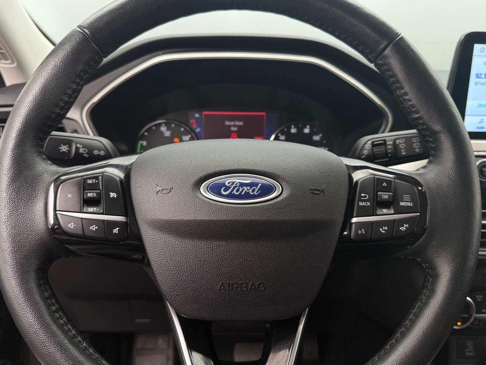 Thumbnail: 2021 Ford Escape - 4