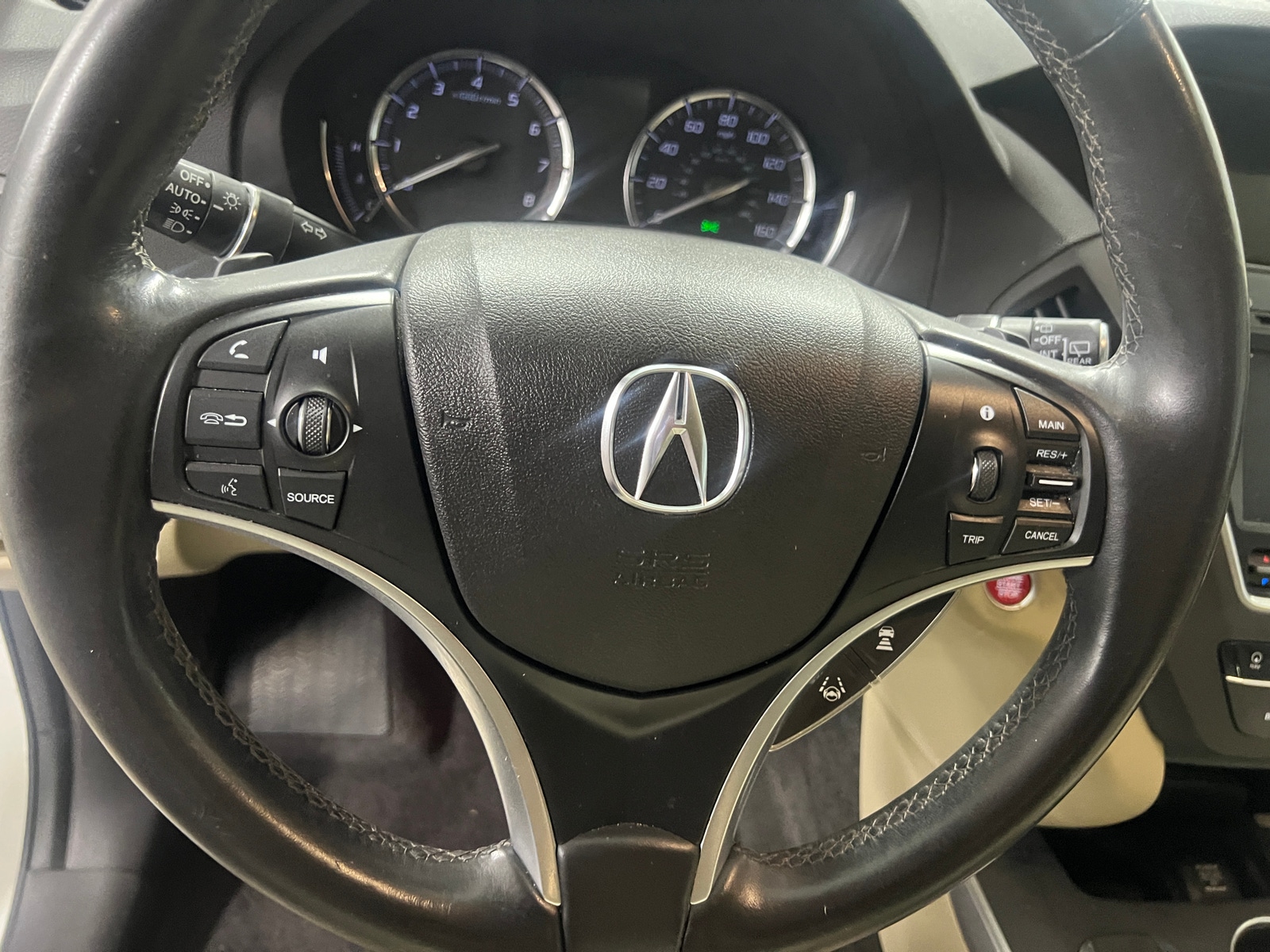 Thumbnail: 2018 Acura MDX - 4