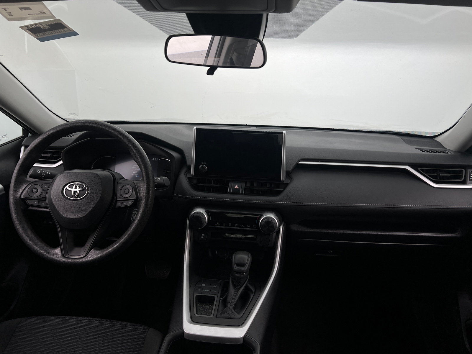 Thumbnail: 2023 Toyota RAV4 - 3