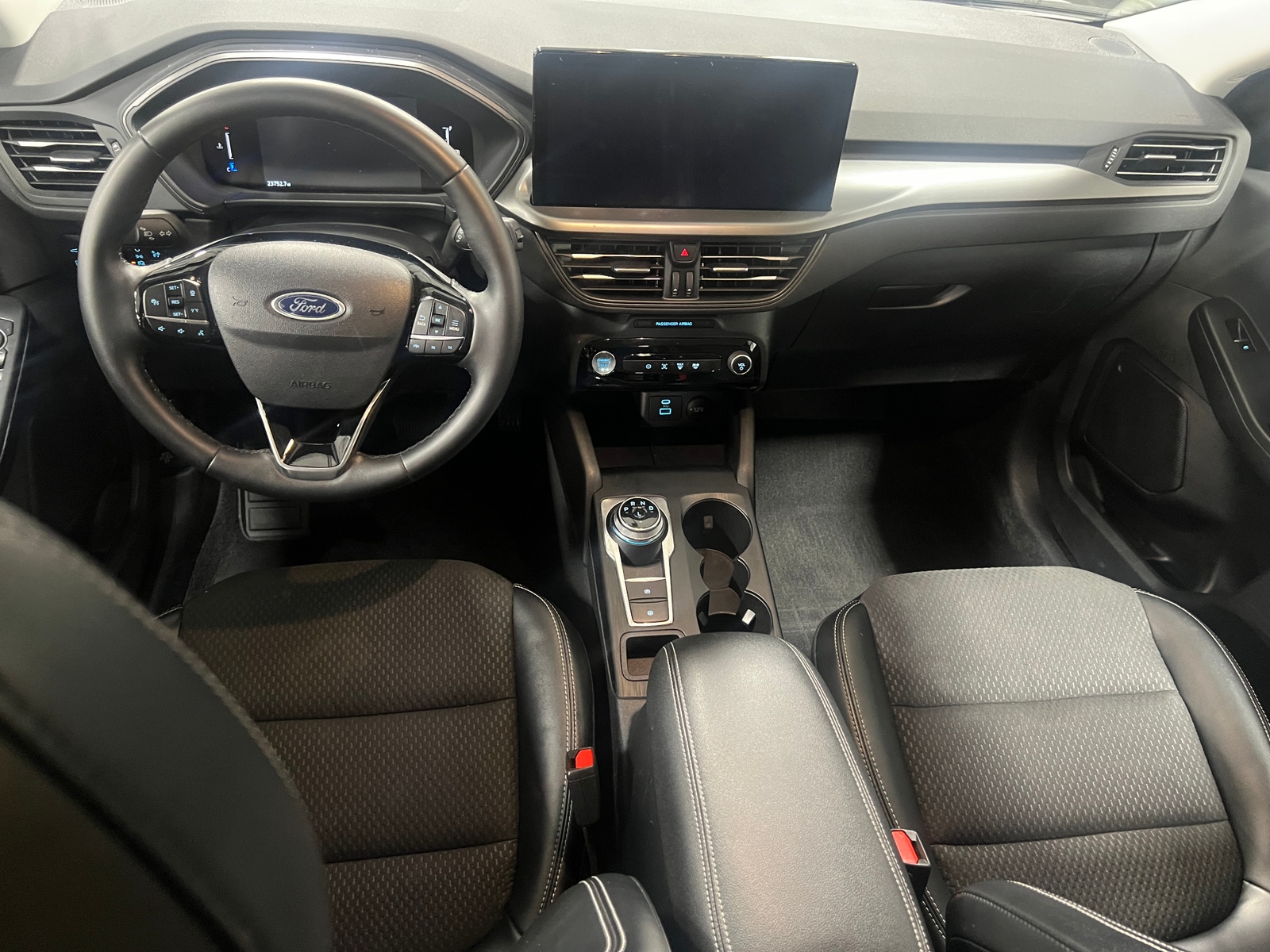 Thumbnail: 2023 Ford Escape - 3