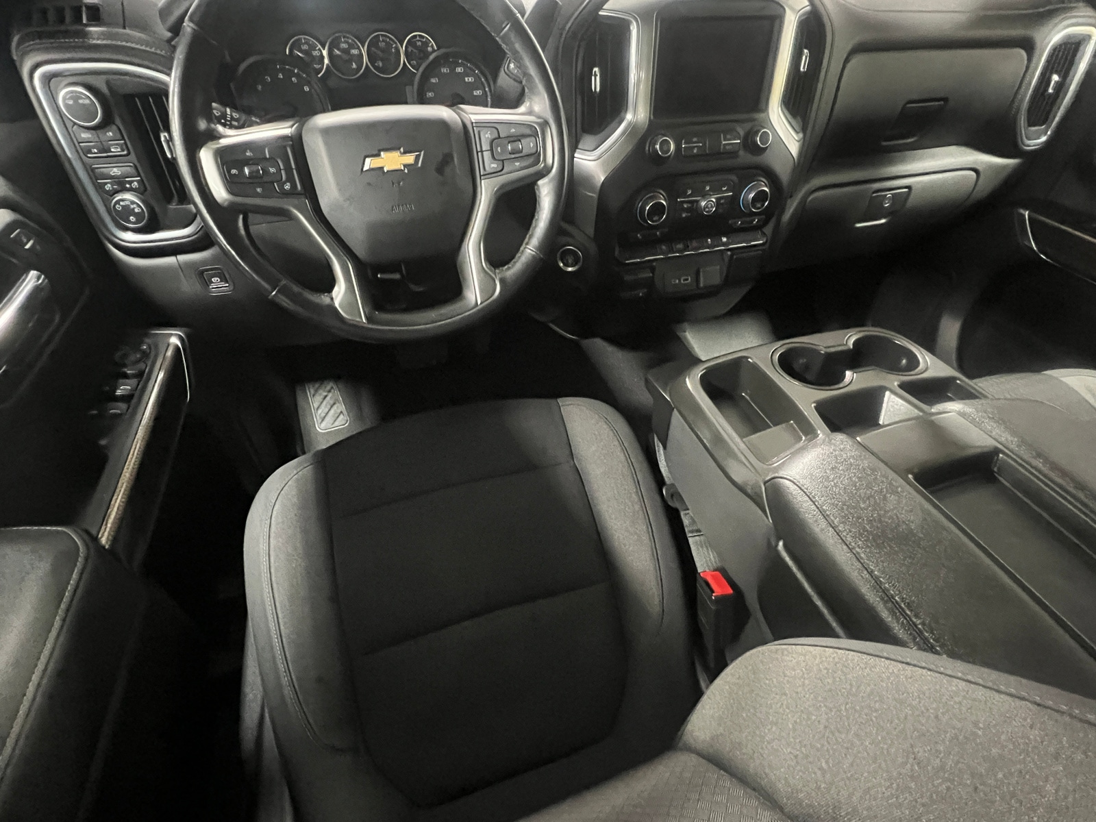 Thumbnail: 2020 Chevrolet Silverado 1500 - 3