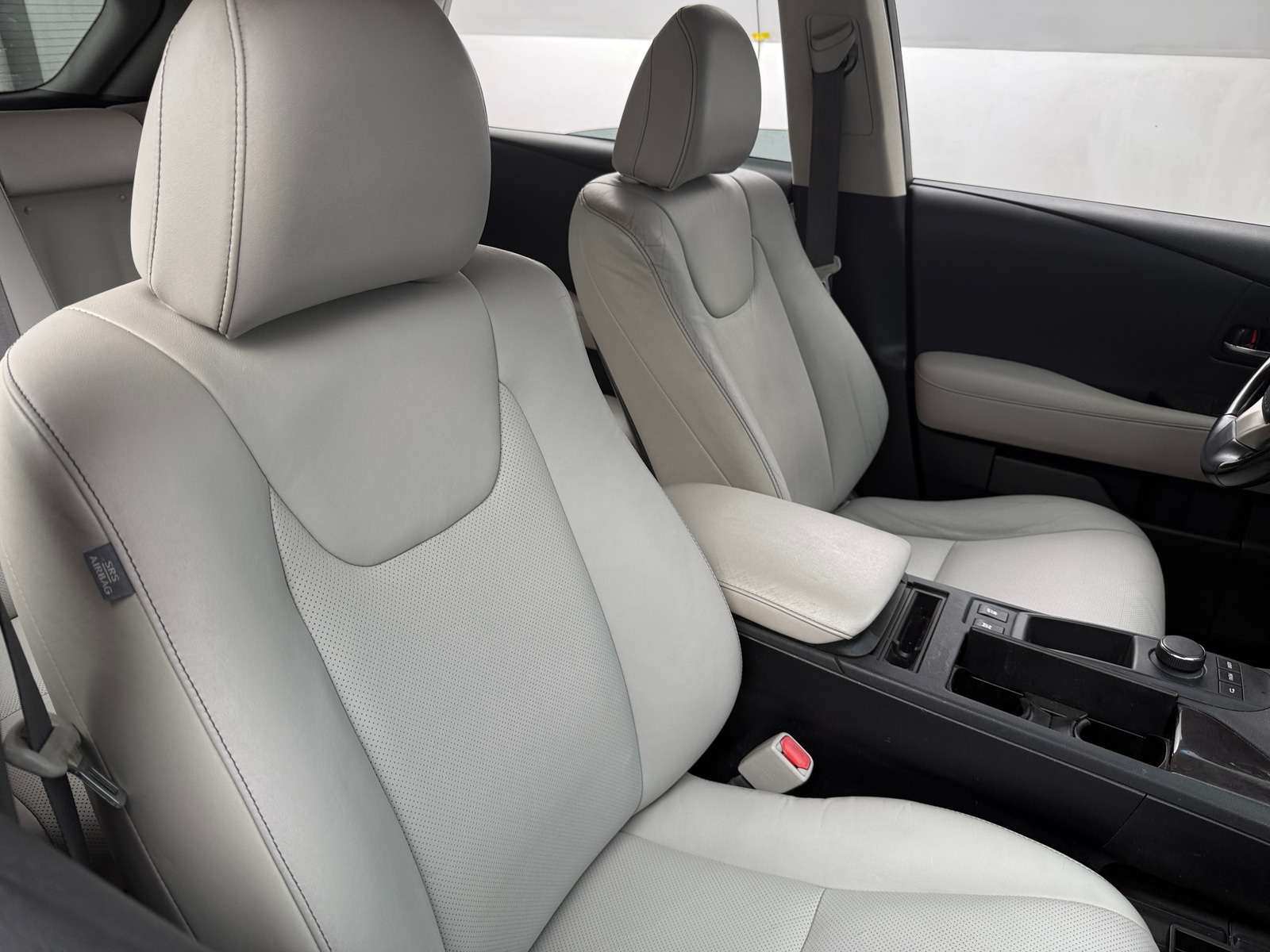 Thumbnail: 2015 Lexus RX - 2