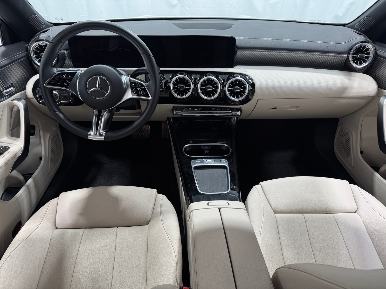 Thumbnail: 2025 Mercedes-Benz CLA - 2