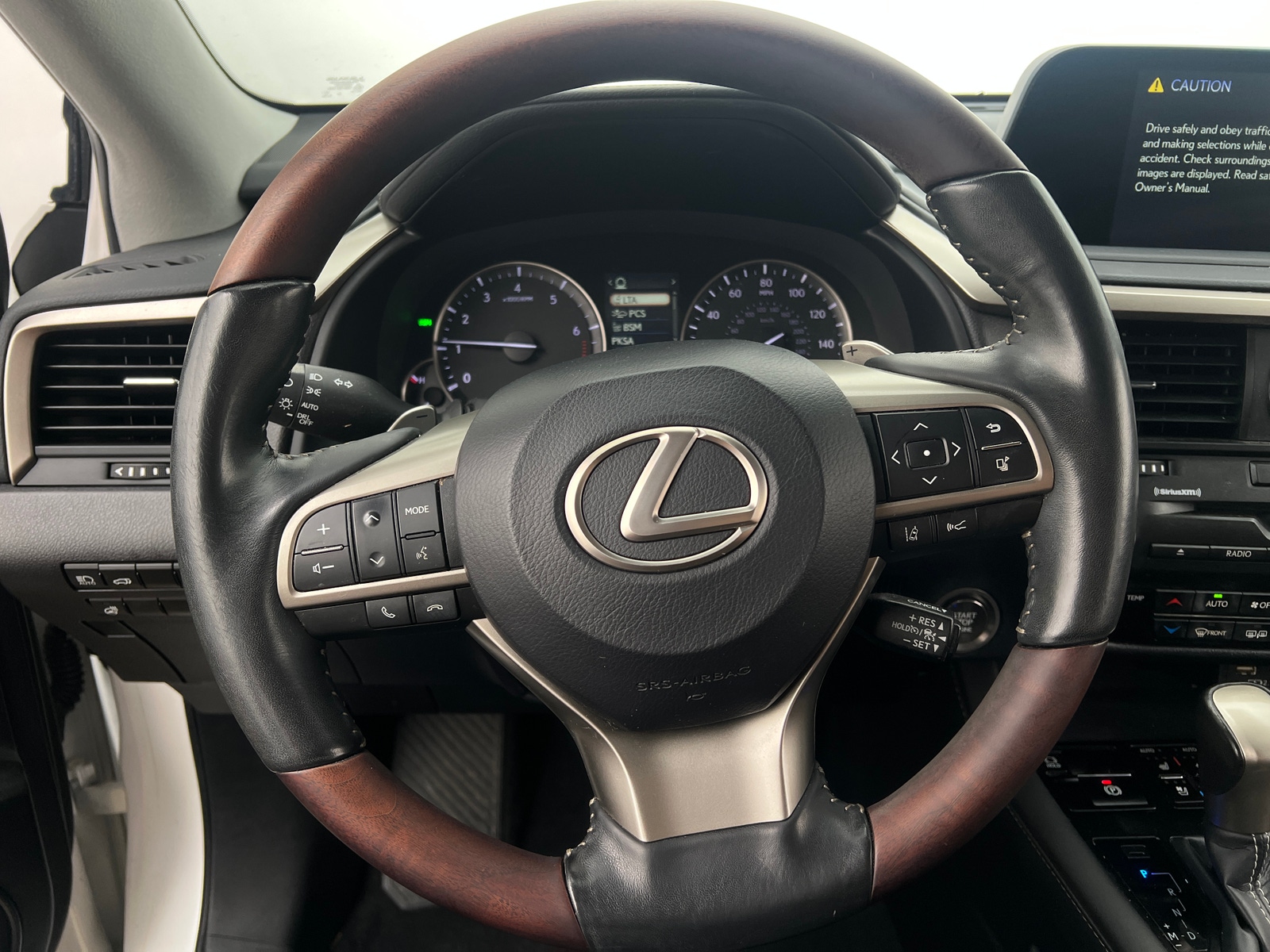 Thumbnail: 2020 Lexus RX - 4
