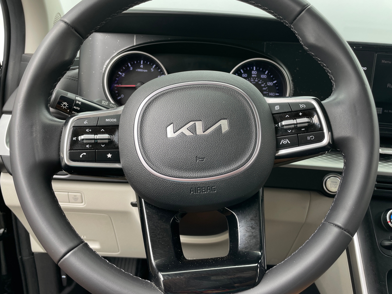 Thumbnail: 2024 Kia Carnival - 4