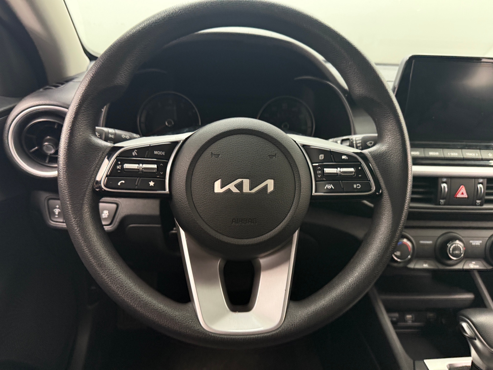 Thumbnail: 2024 Kia Forte - 5