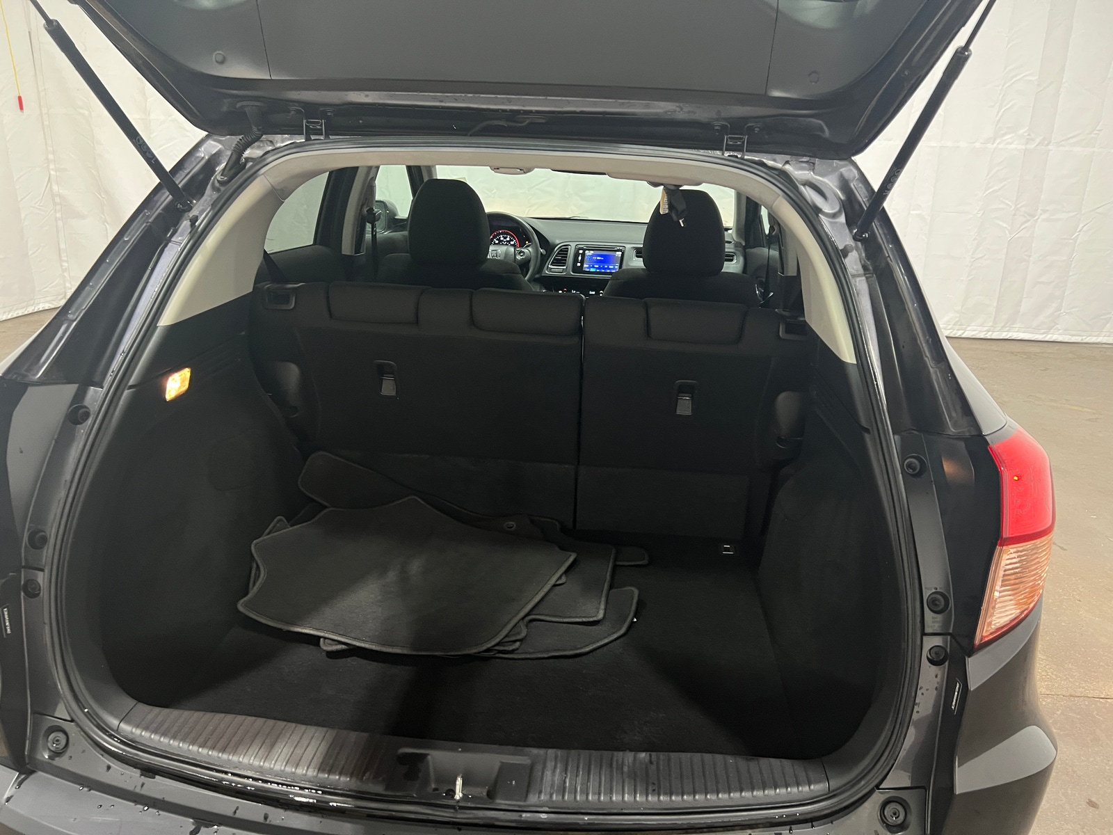 Thumbnail: 2017 Honda HR-V - 7