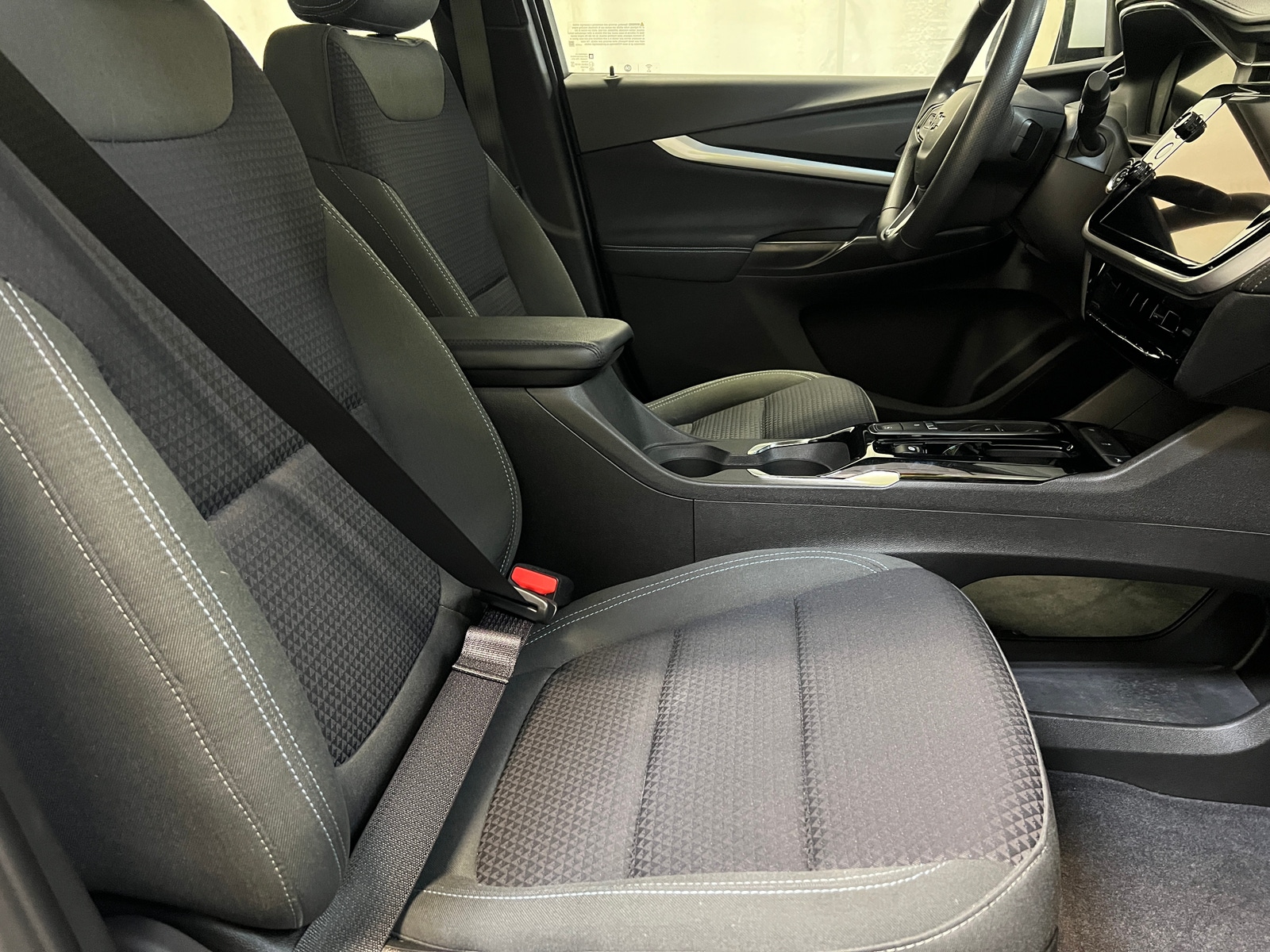Thumbnail: 2022 Chevrolet Bolt EUV - 2