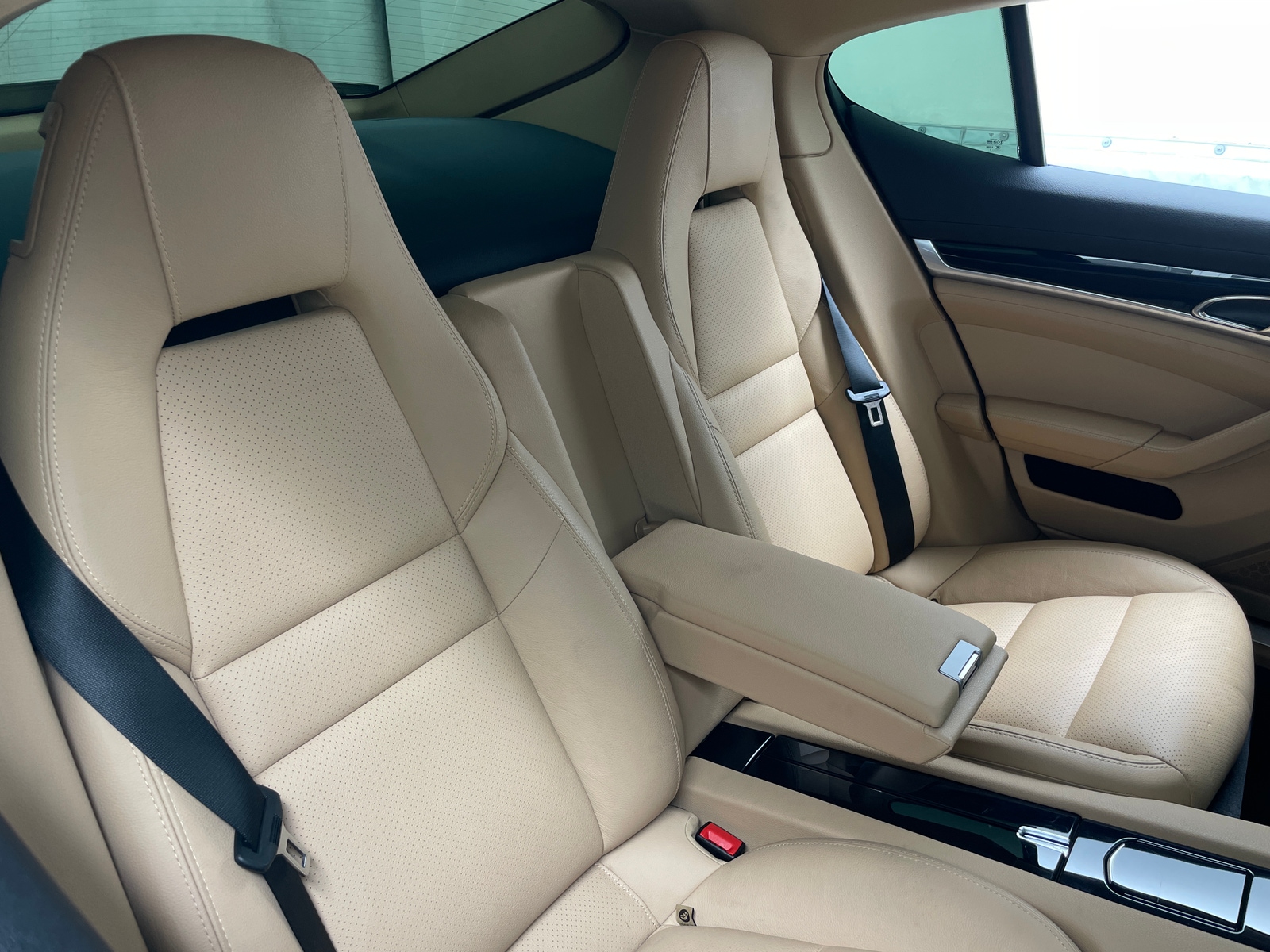 Thumbnail: 2015 Porsche Panamera - 5