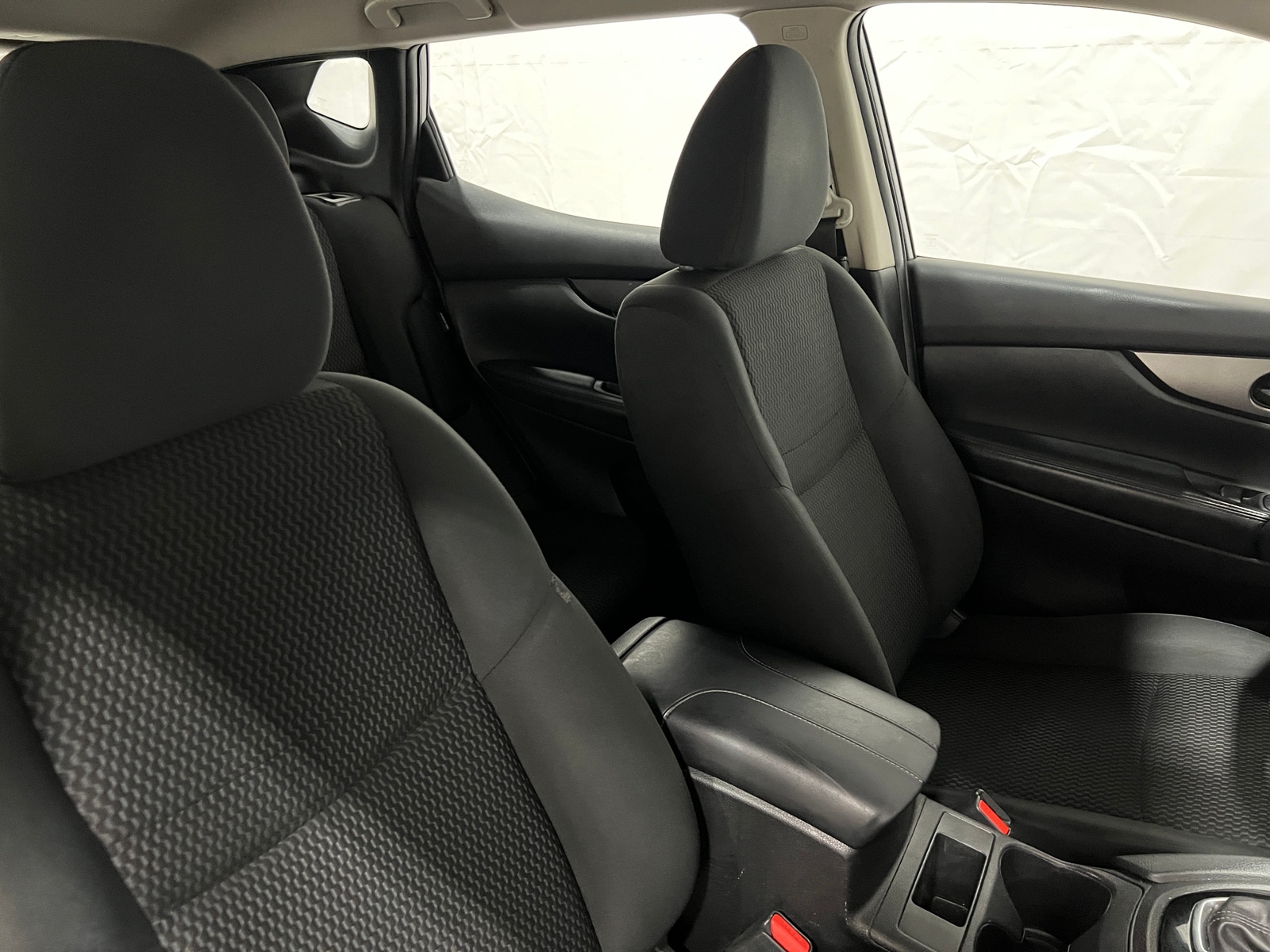 Thumbnail: 2021 Nissan Rogue Sport - 2