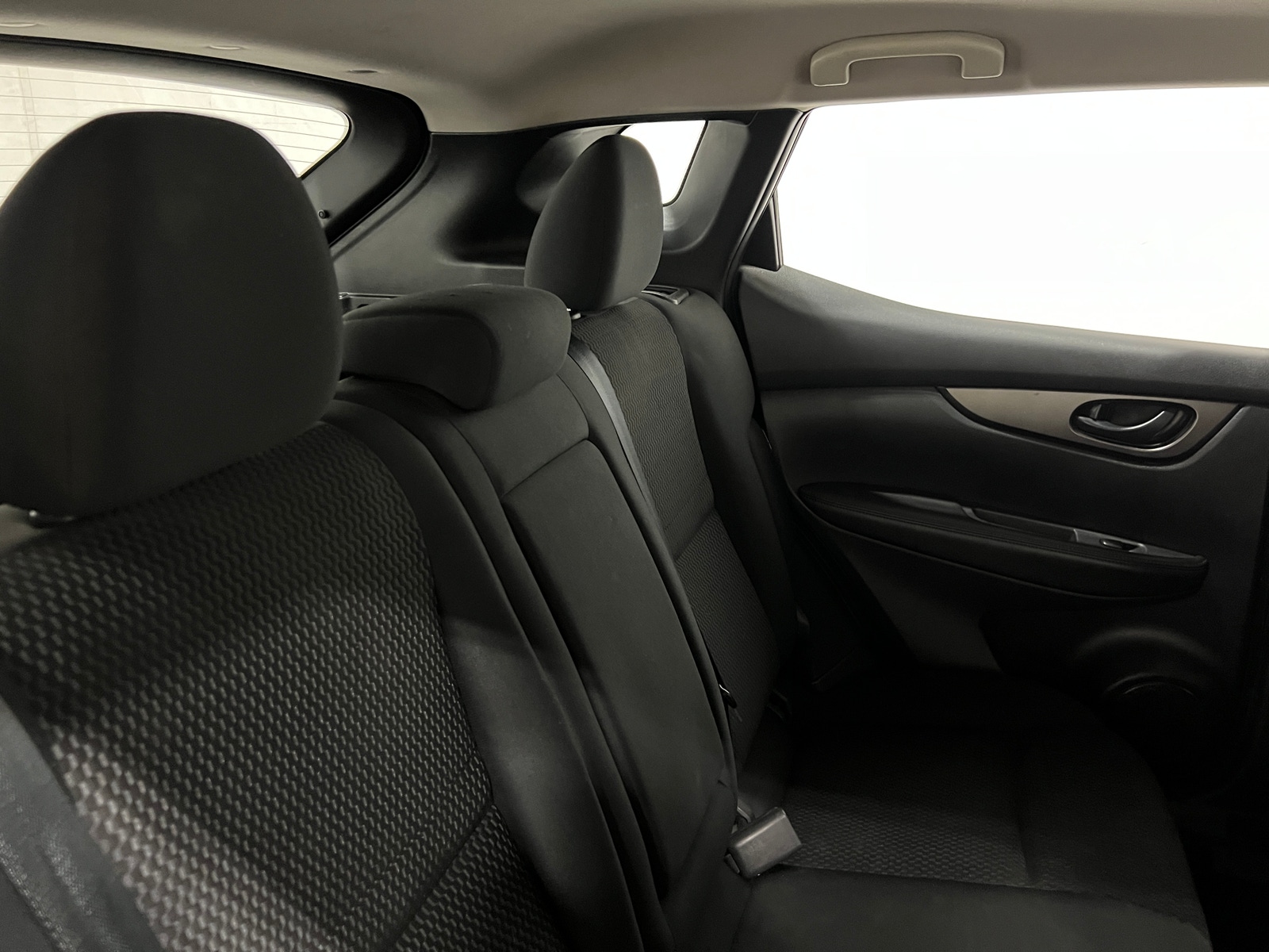 Thumbnail: 2021 Nissan Rogue Sport - 6