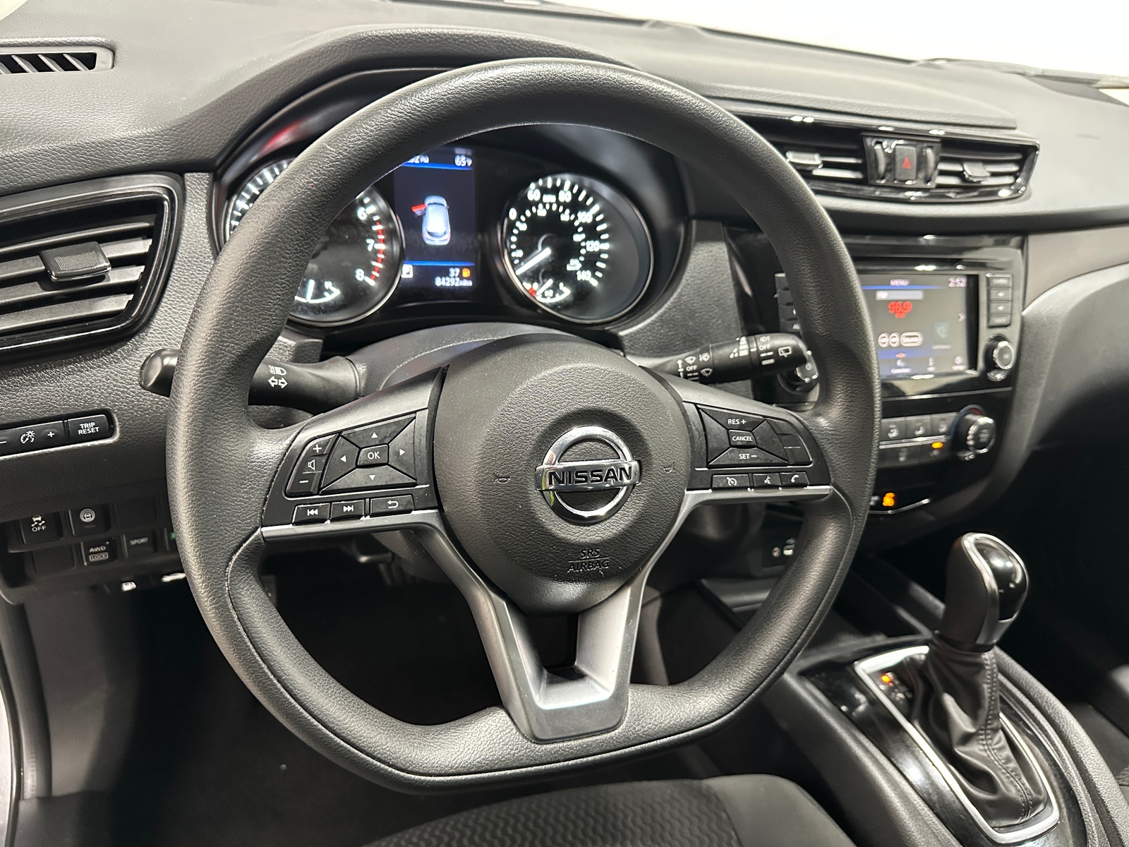 Thumbnail: 2021 Nissan Rogue Sport - 5