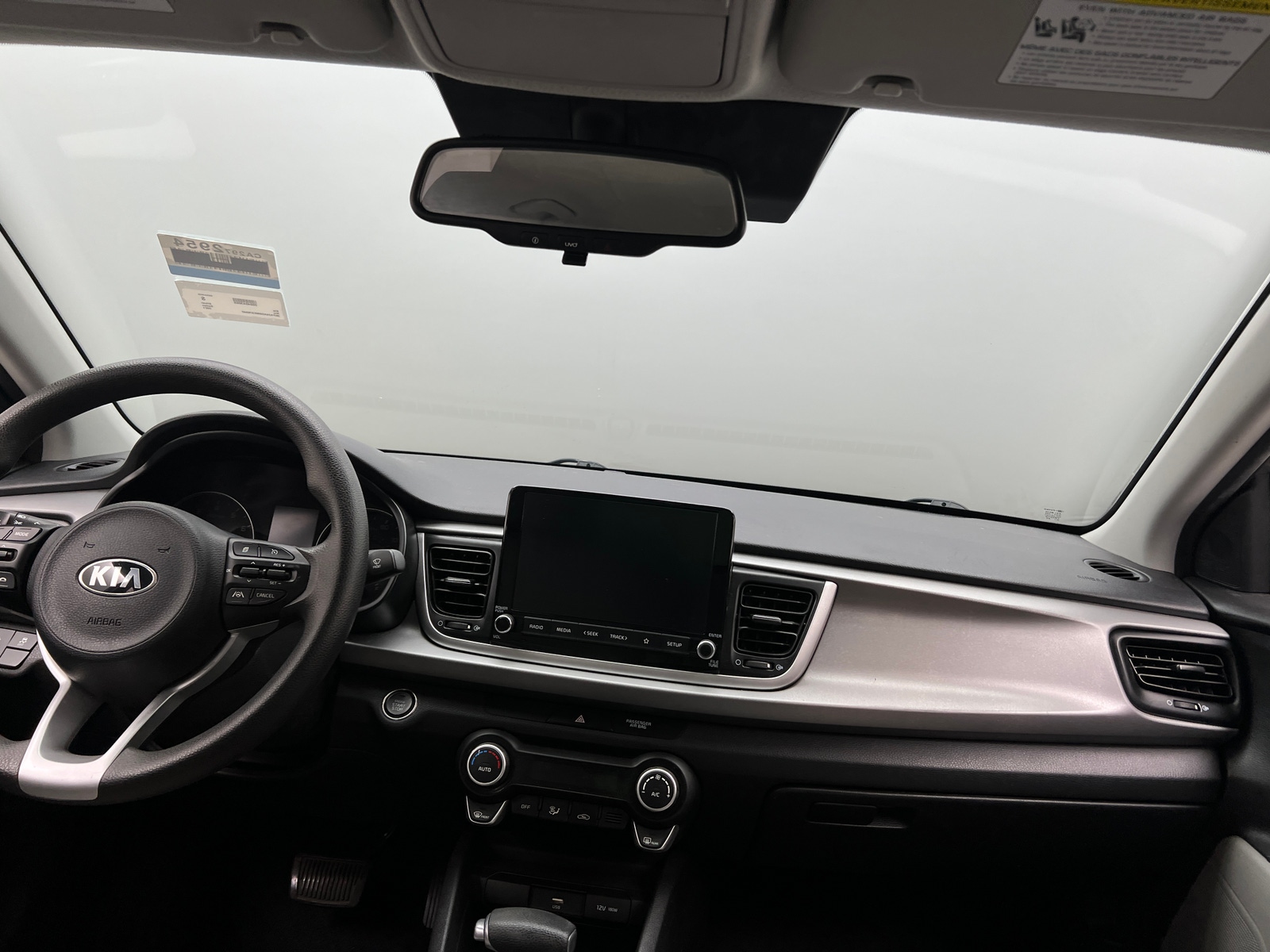 Thumbnail: 2021 Kia Rio - 3